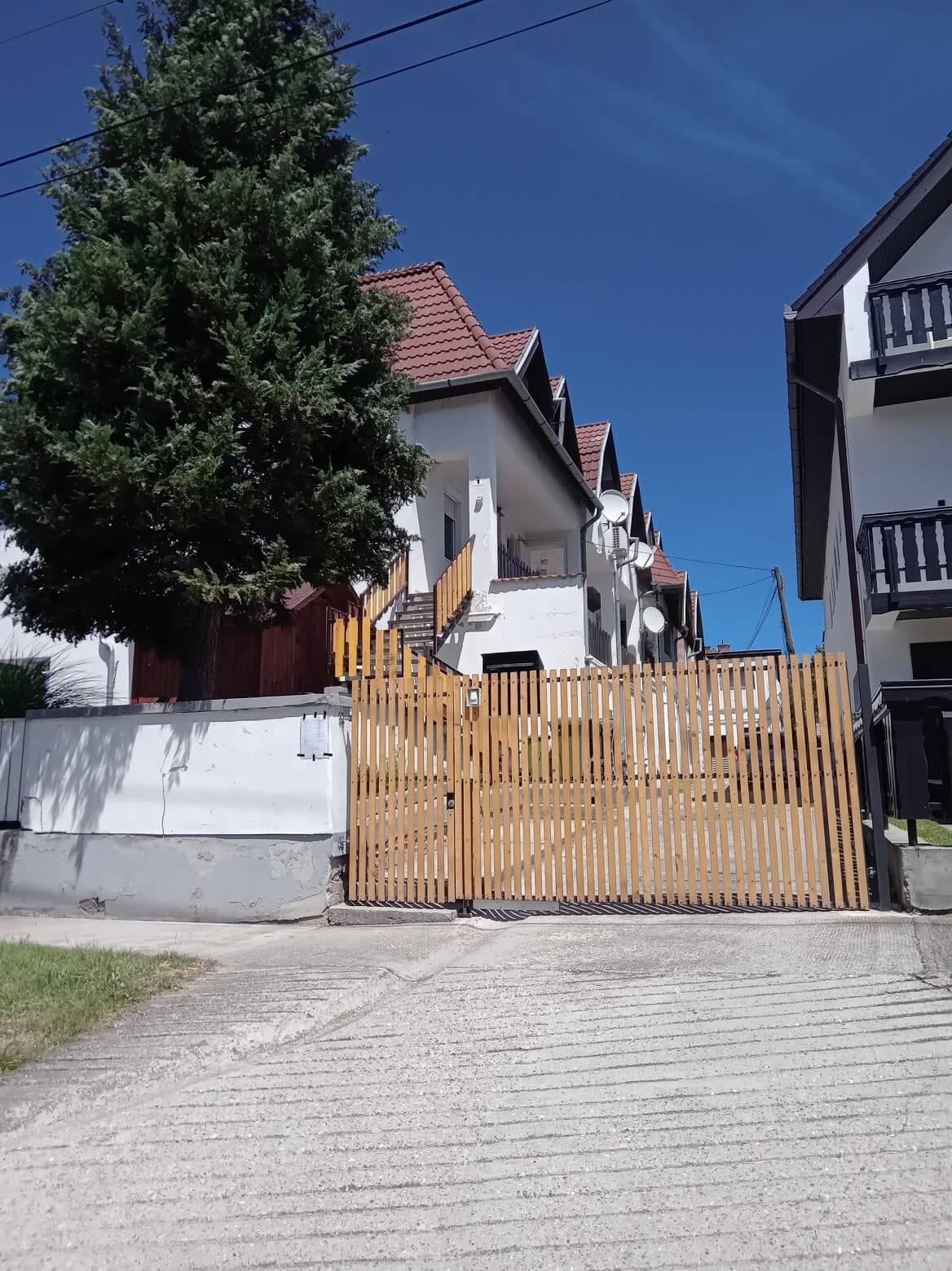 Vitkai Voros Apartman Balatonlelle