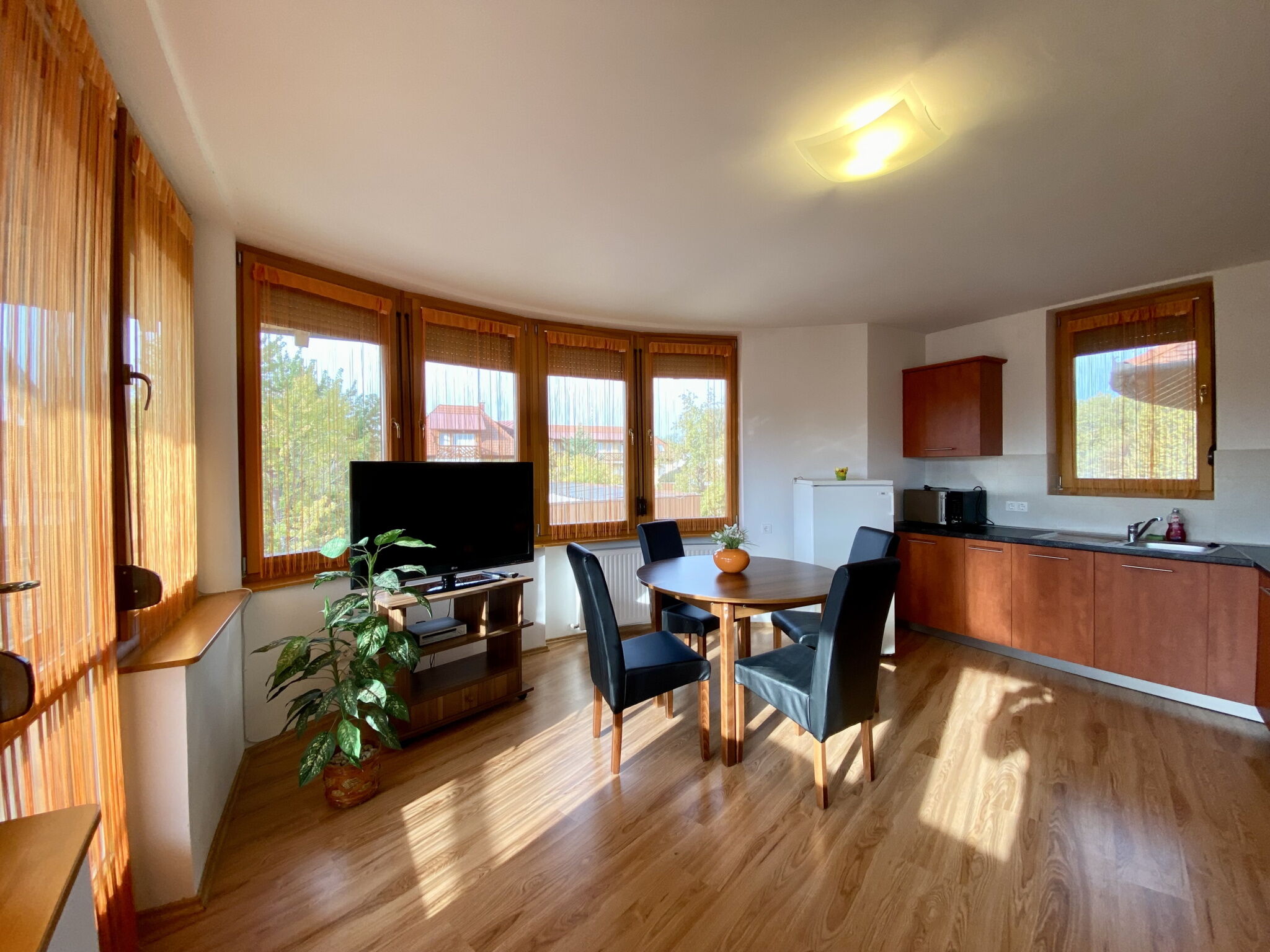 Hunor Napsugar Apartman Balatonlelle
