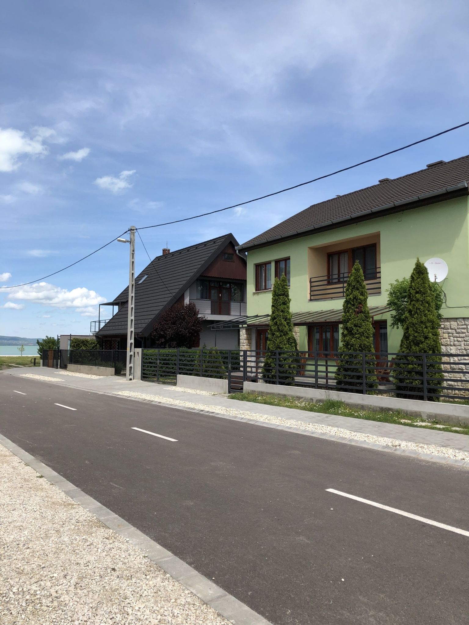 Hullam Apartmanhaz Balatonlelle