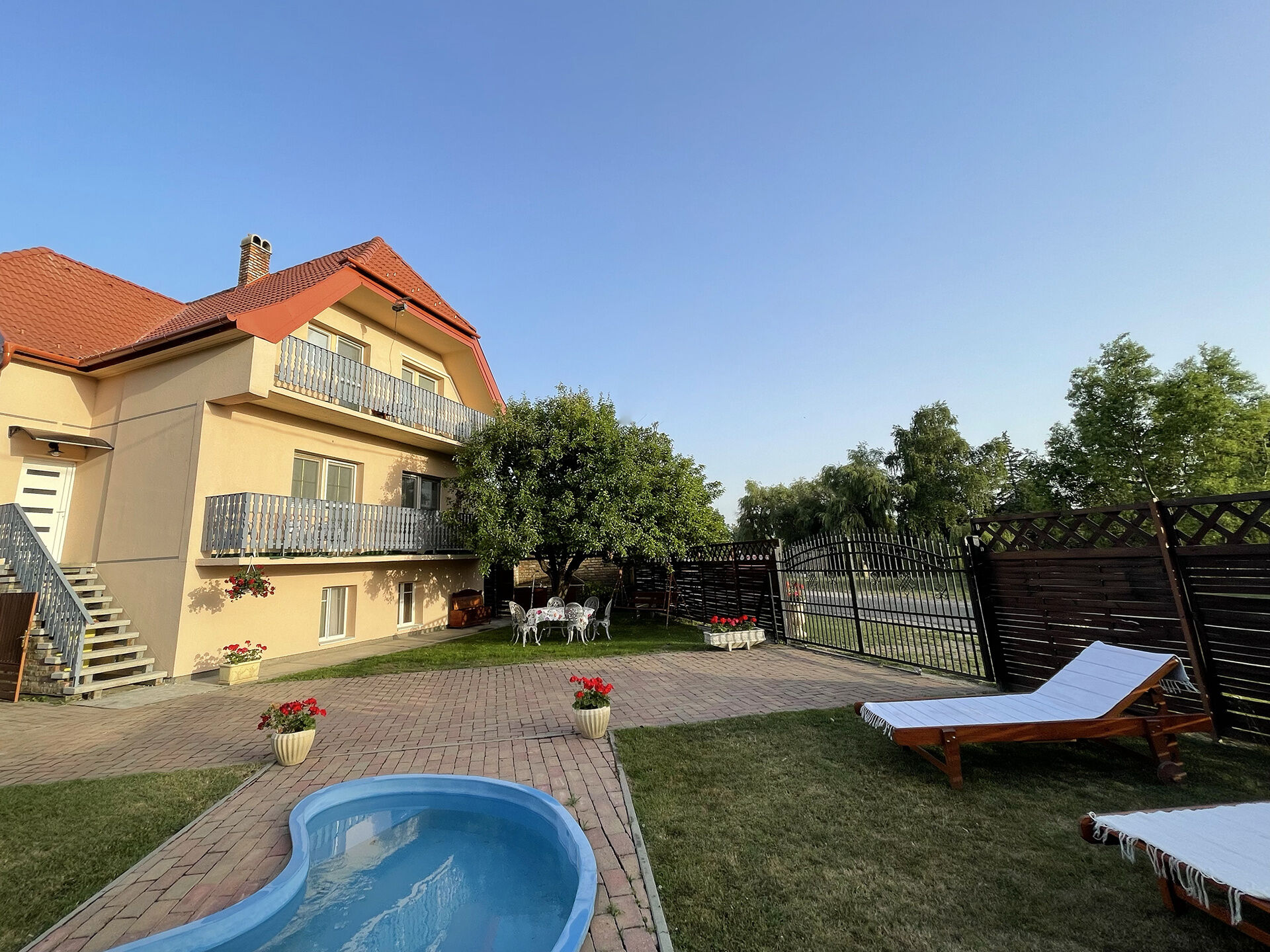 Csatornapart Apartmanok Balatonmariafurdo