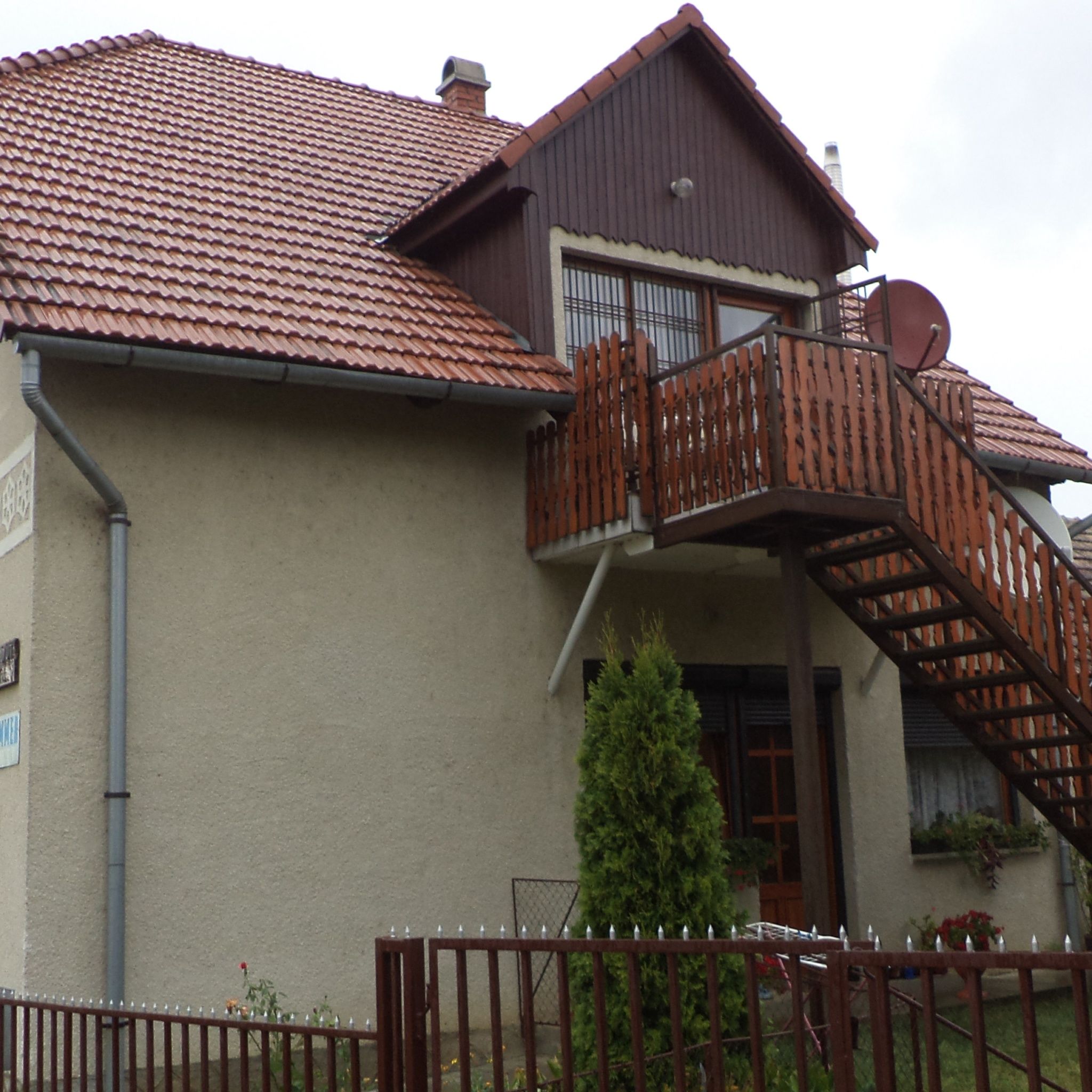 Sziszi Apartman Balatonszarszo