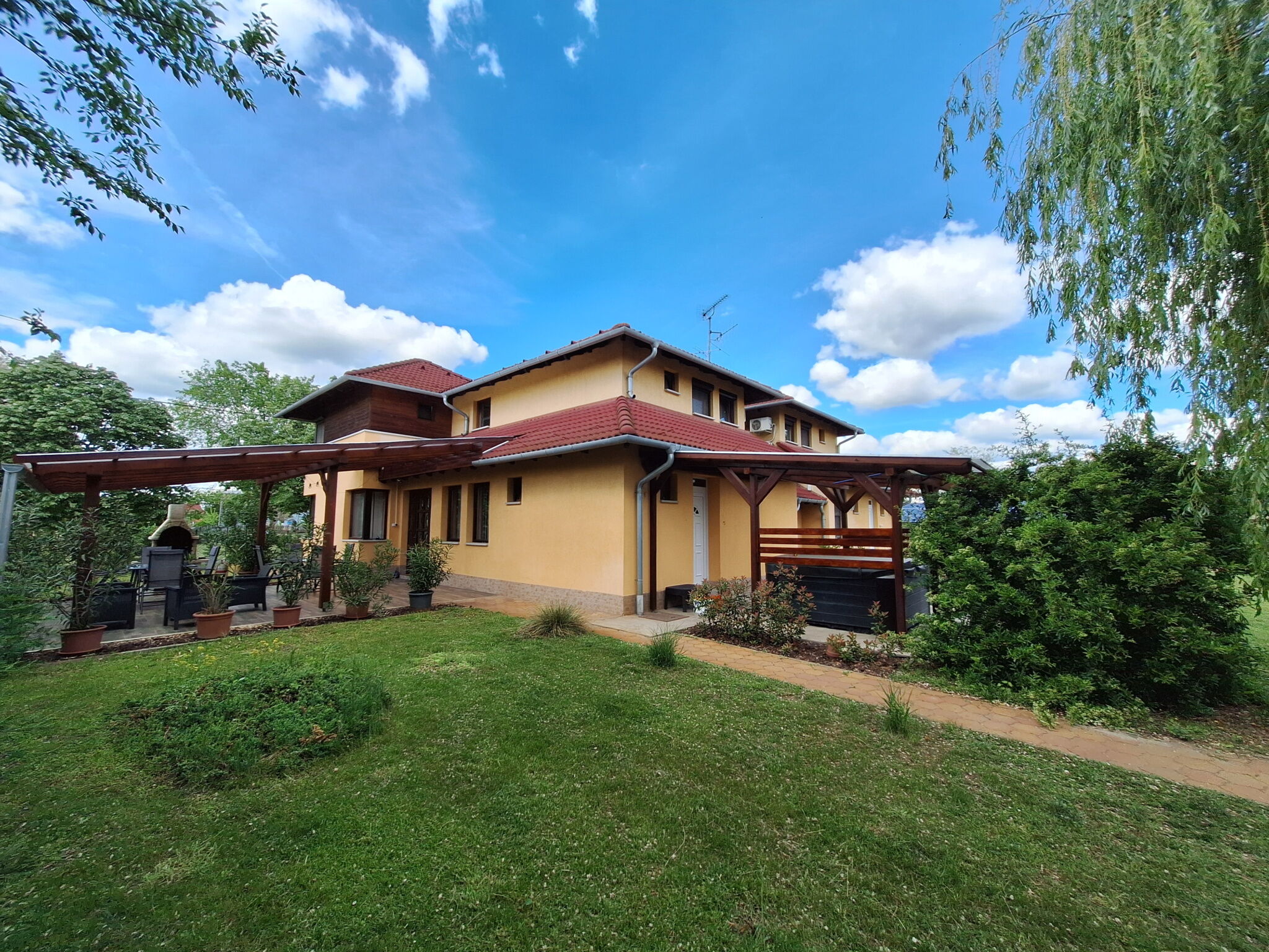Cserke Apartmanhaz Cserkeszolo