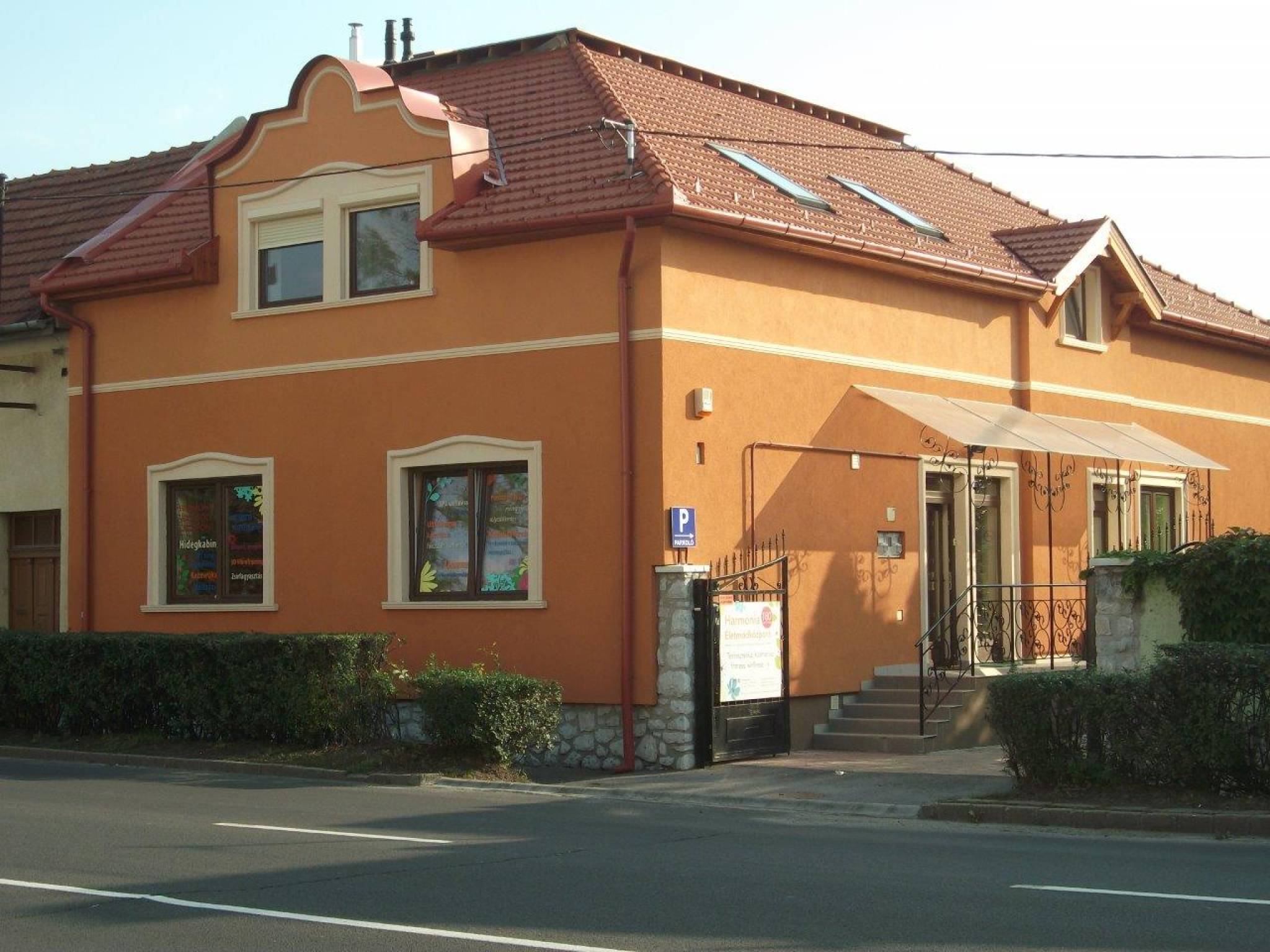 Harmonia Apartmanhaz Eger