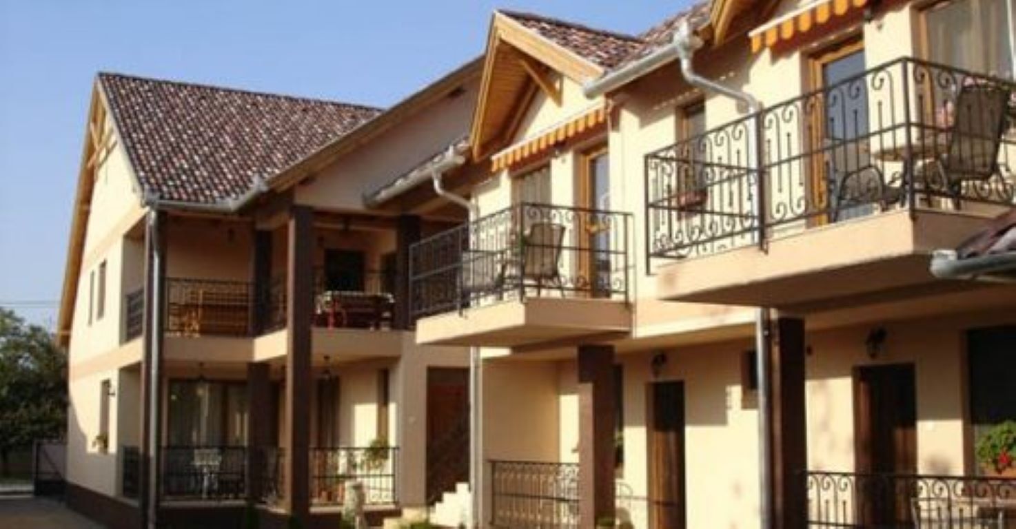 Mediterran Apartman Es Vendeghaz Hajduszoboszlo