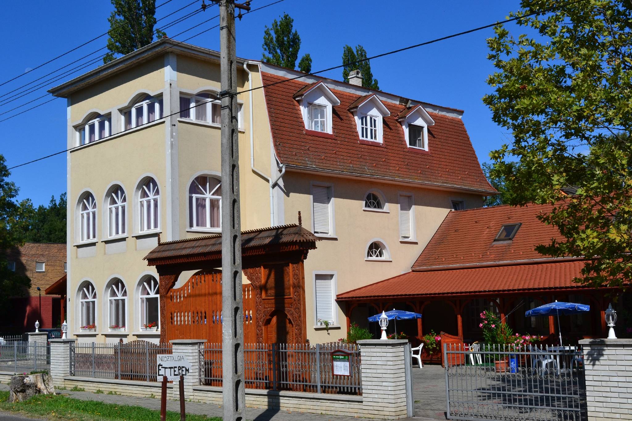 Nosztalgia Hotel Balatonszarszo