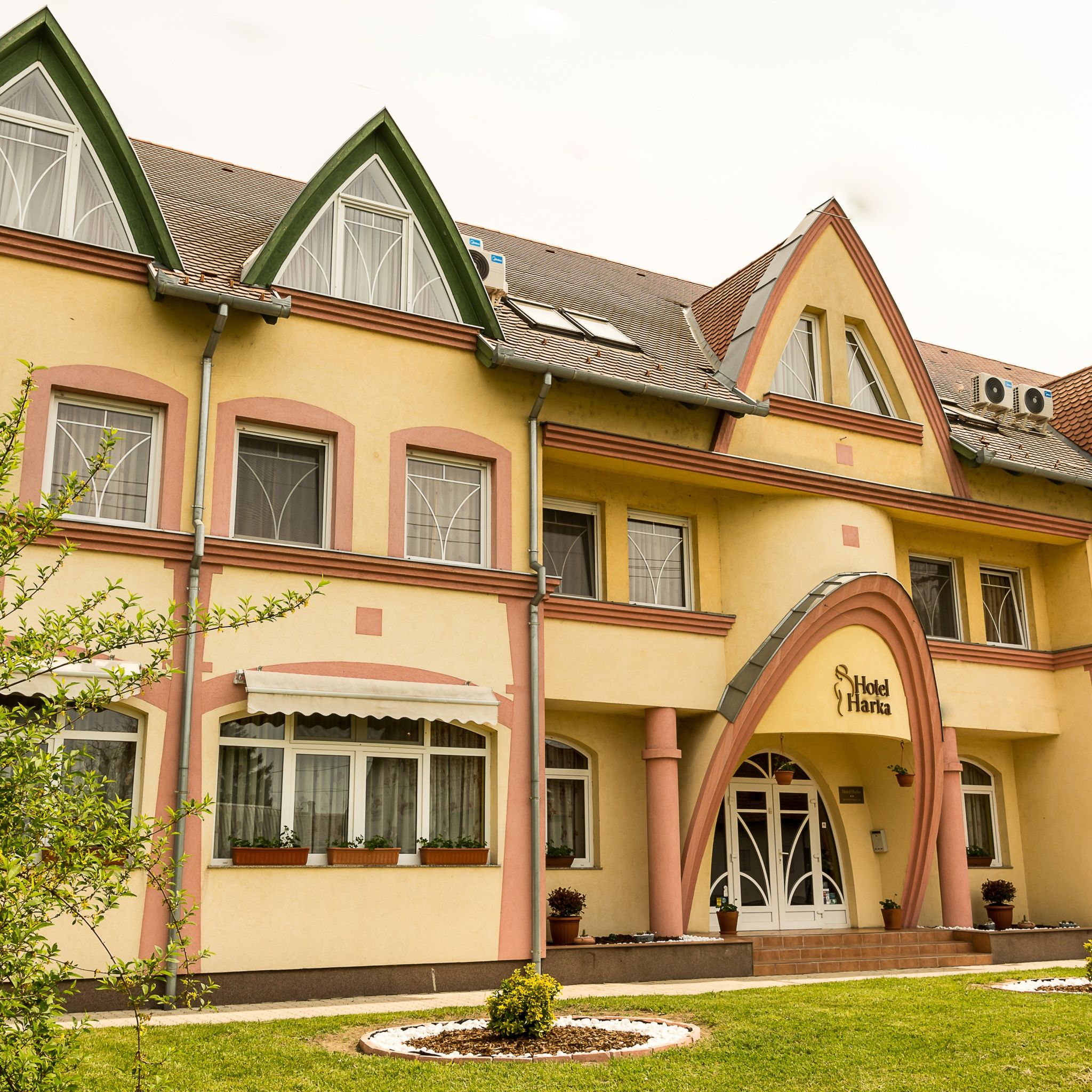 Hotel Harka Harkany
