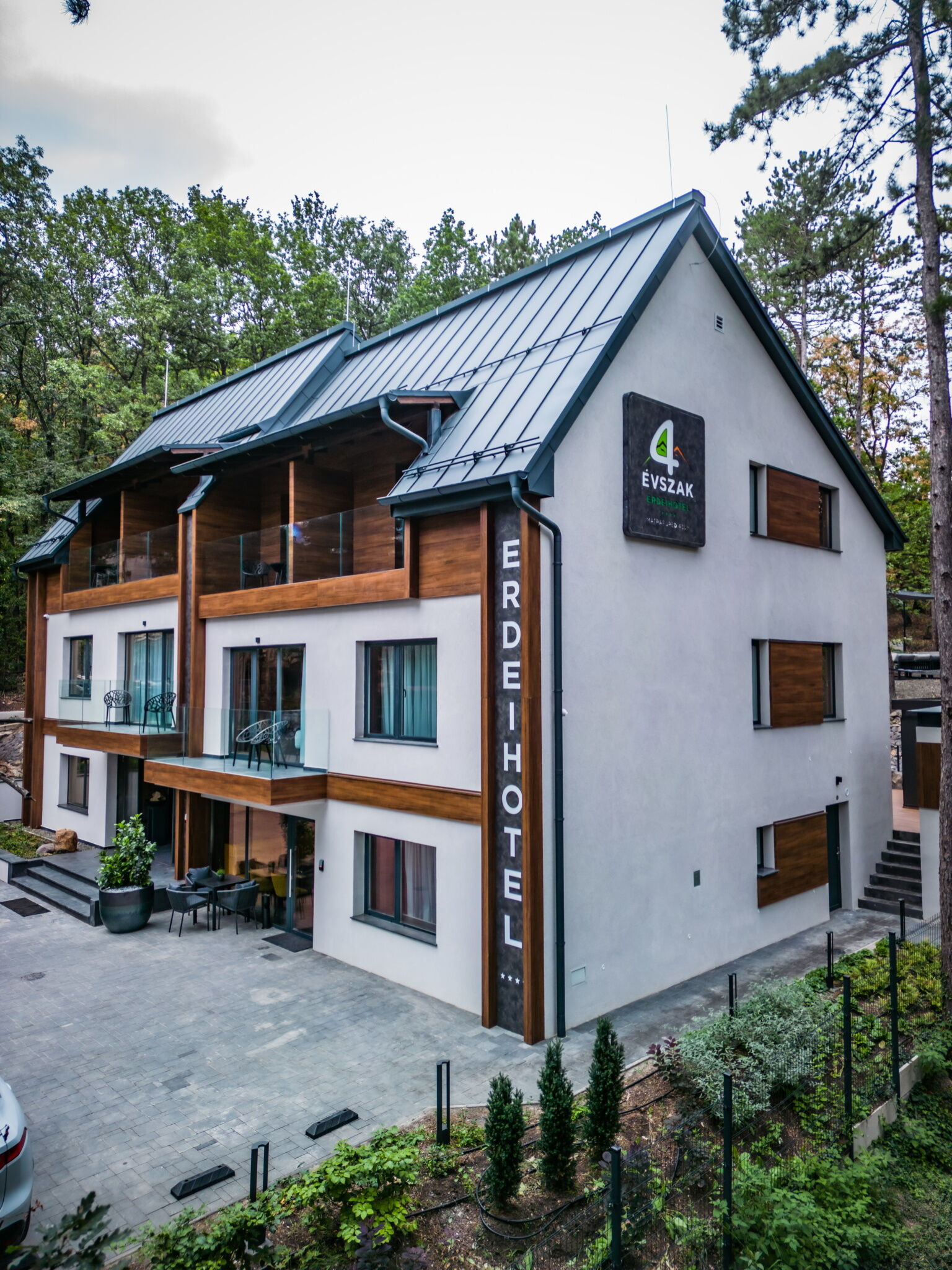 4 Evszak Erdeihotel Matrafured