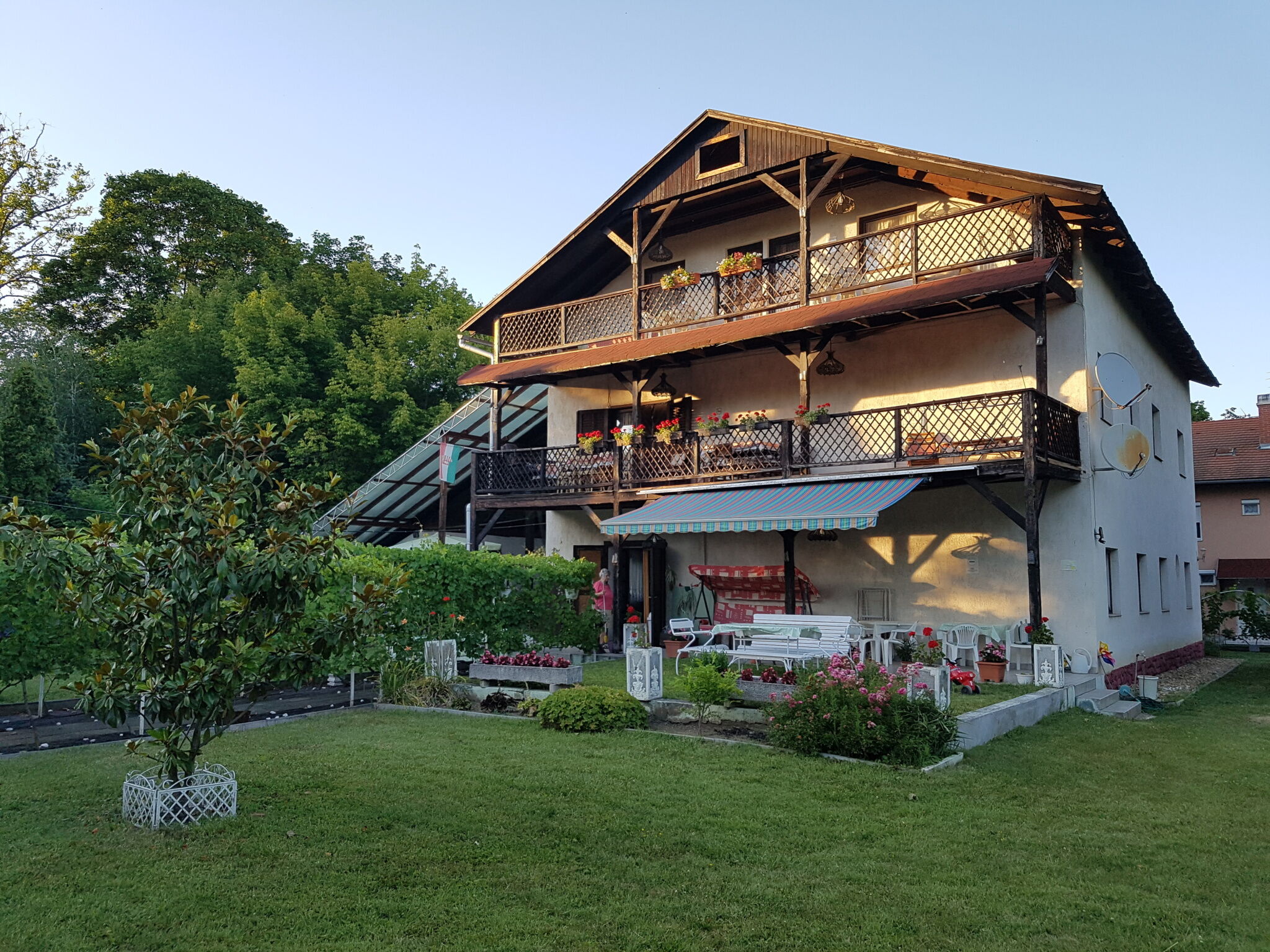 Villa Negra Retro Panzio Balatonfoldvar
