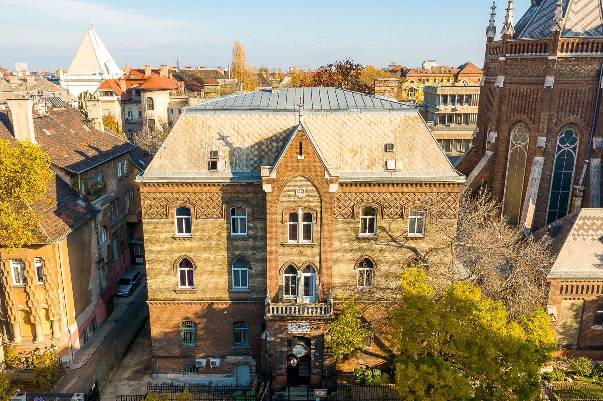 Dominik Panzio Budapest