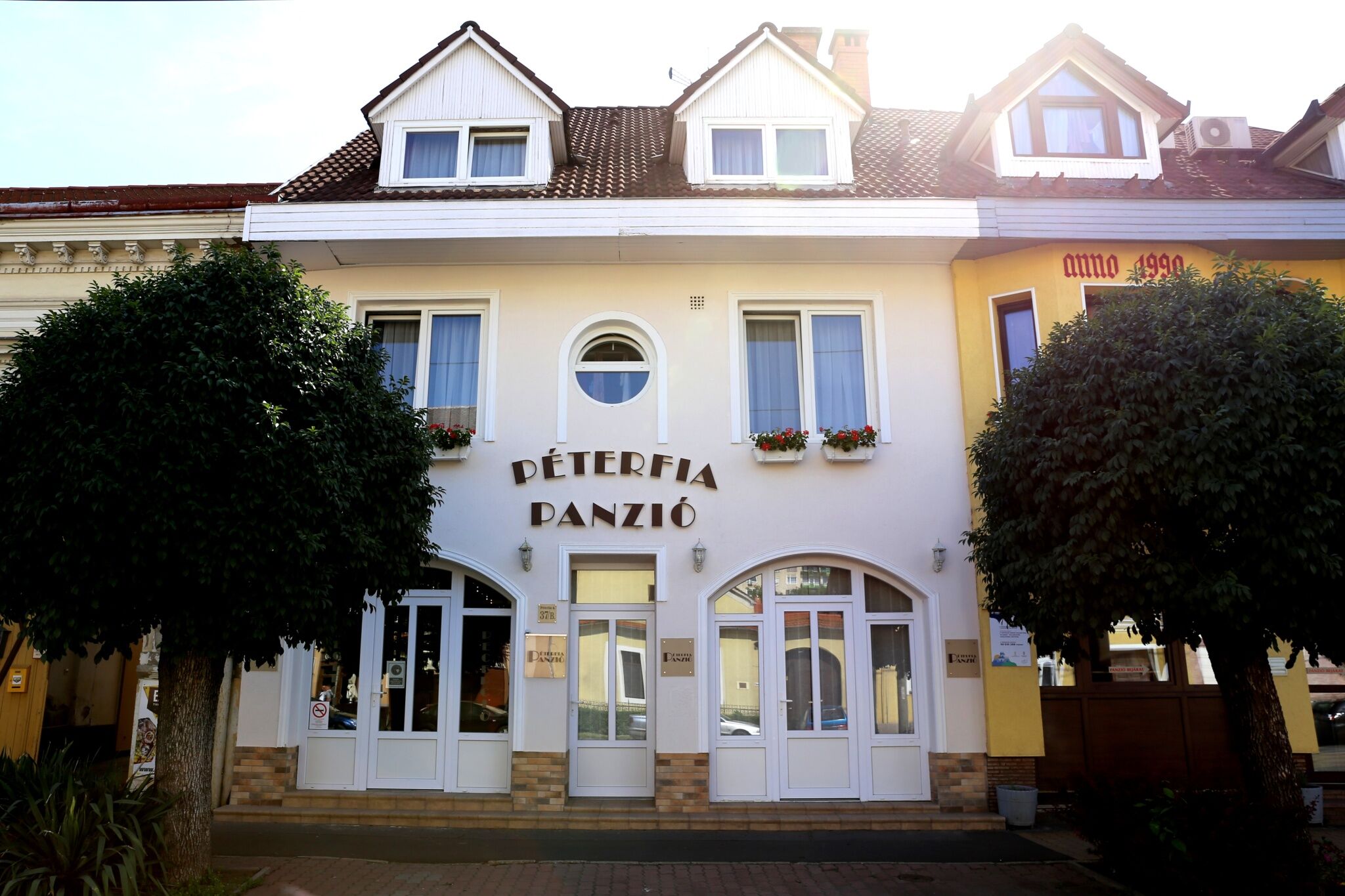 Peterfia Panzio Debrecen