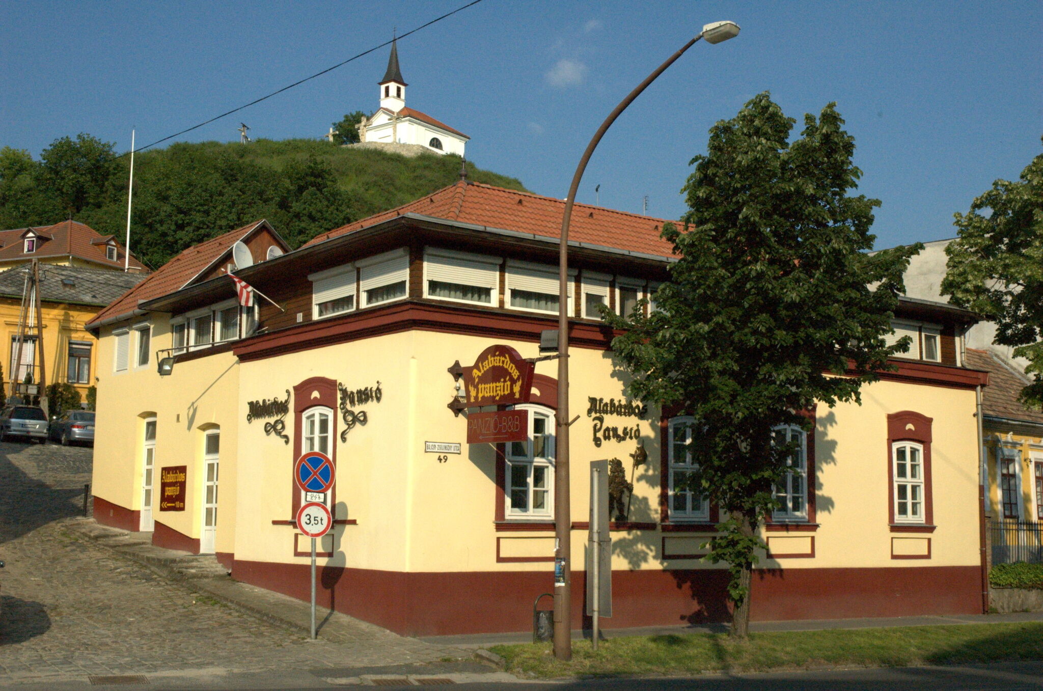 Alabardos Panzio Esztergom