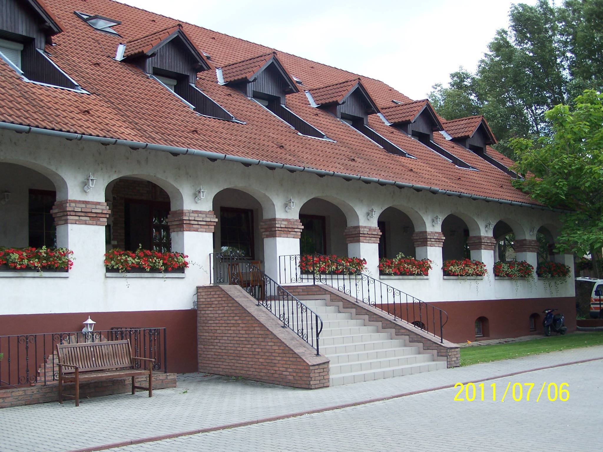 Bajor Etterem Es Panzio Kecskemet