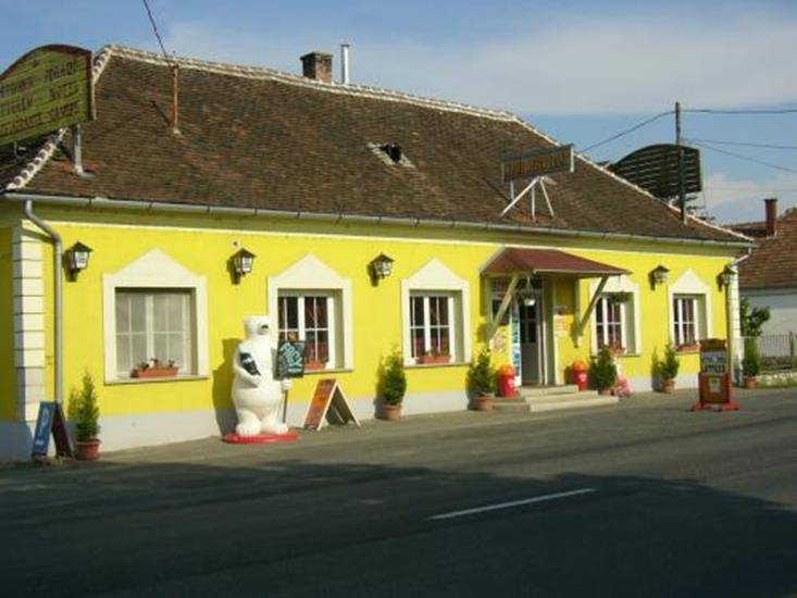 Cafe Rick Kavehaz Es Panzio Nadasd