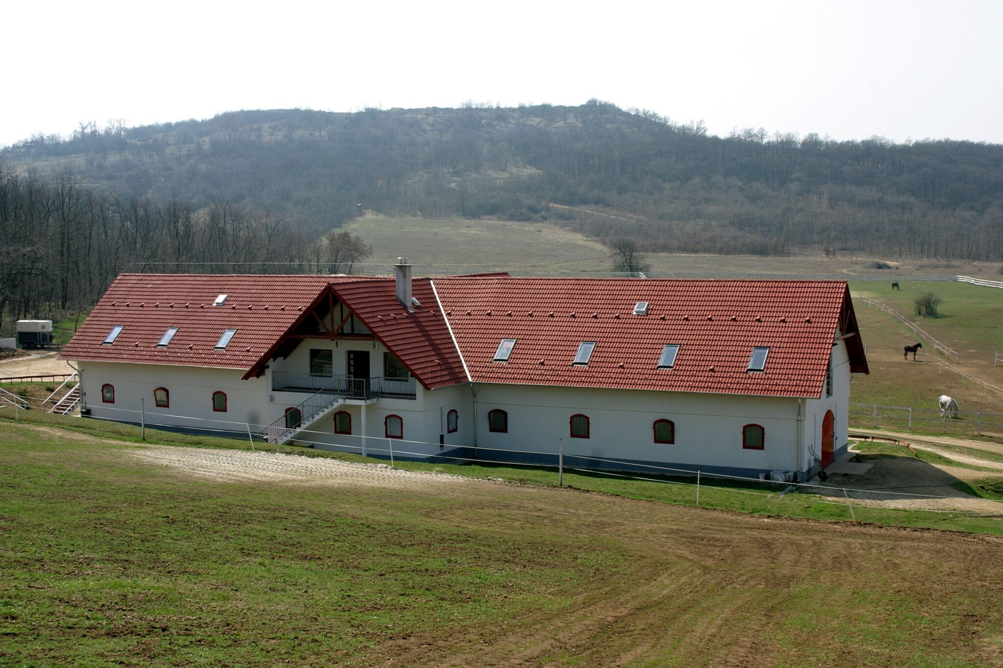 Prosper Lovasklub Panzio Piliscsev