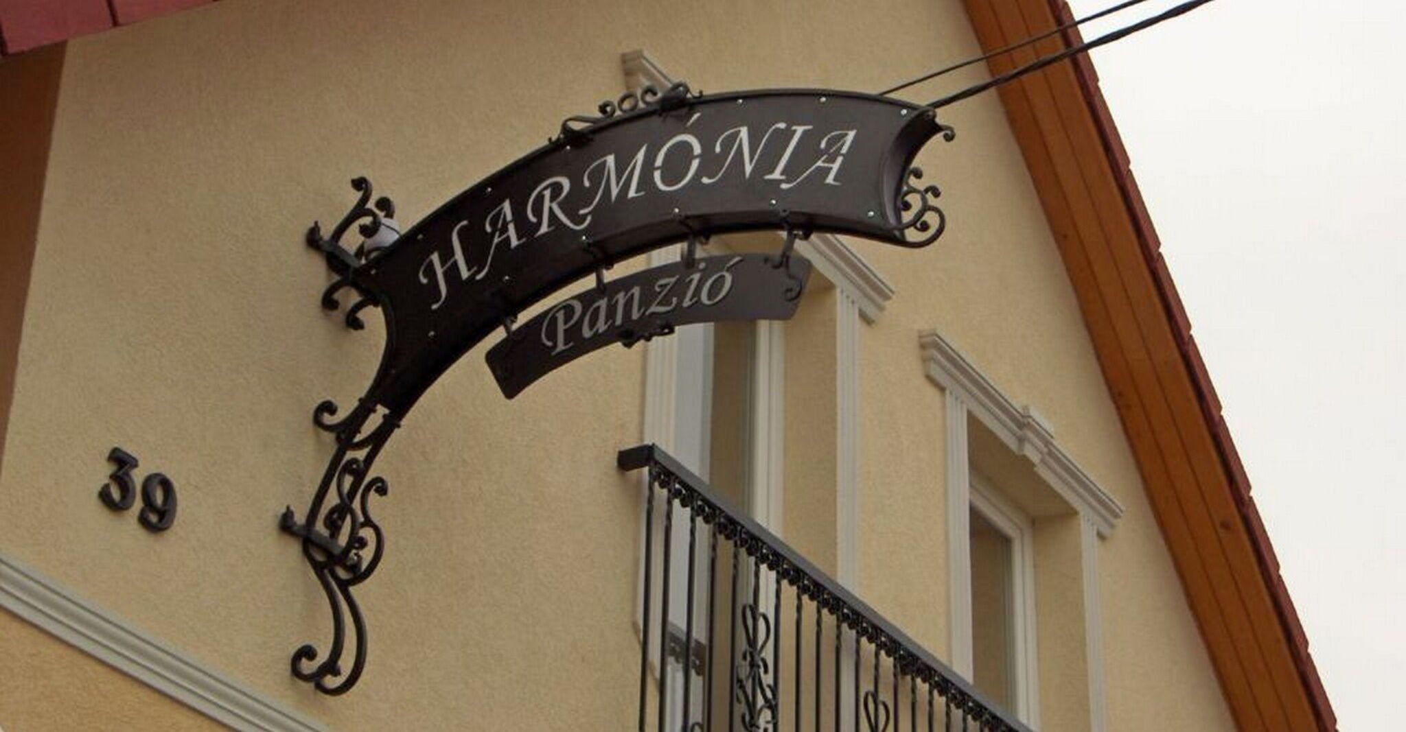 Harmonia Panzio Sarospatak