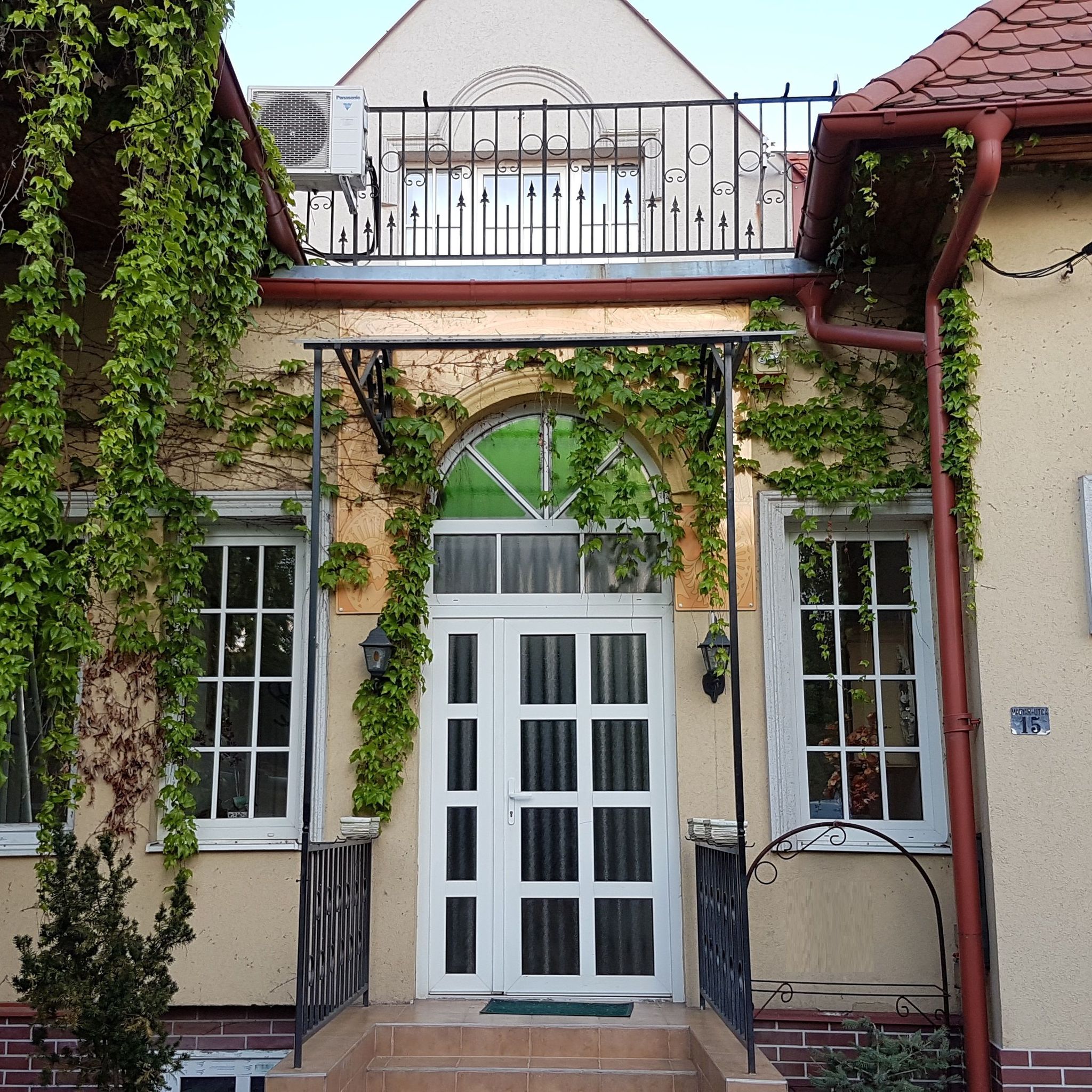 Tulipan Villa Panzio*** Szolnok