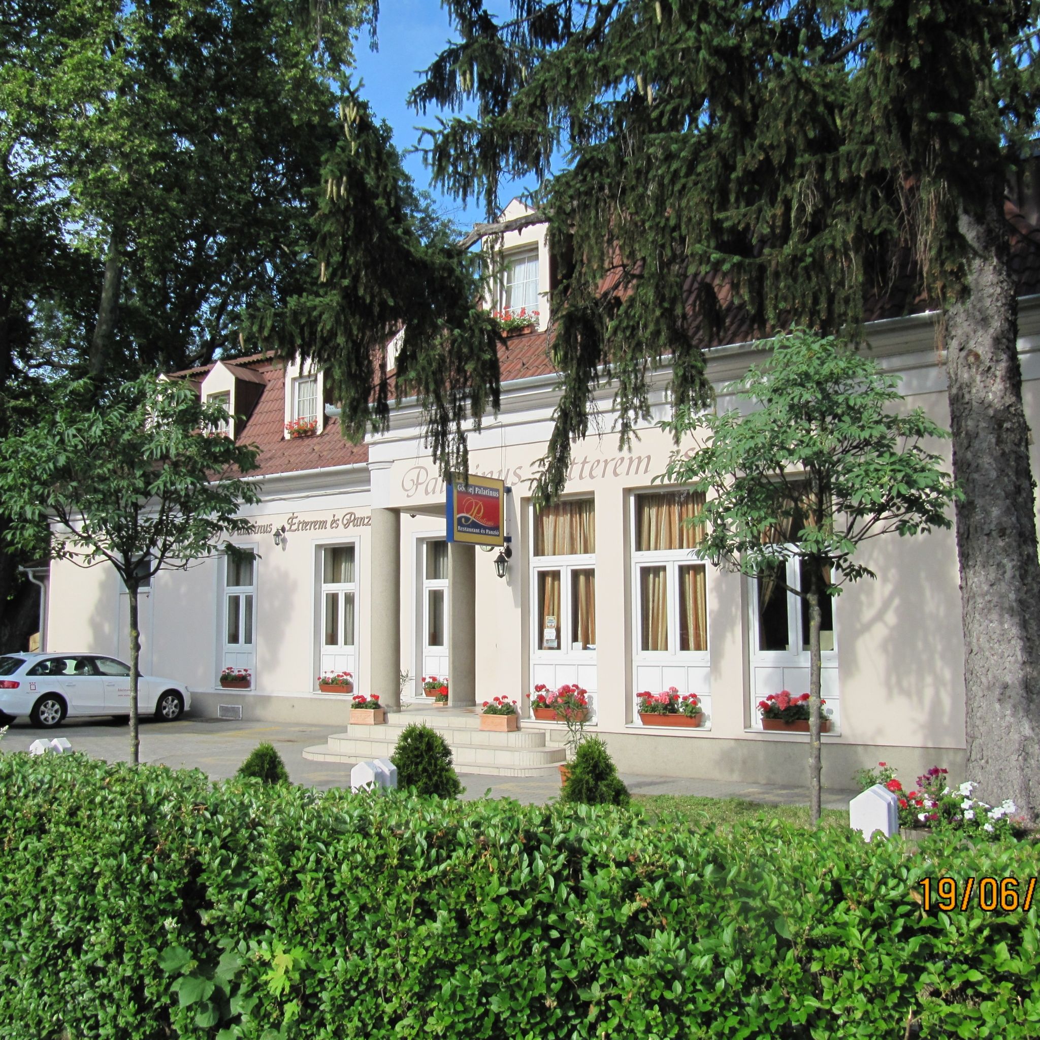 Gocsej Palatinus Etterem Es Panzio Zalaegerszeg