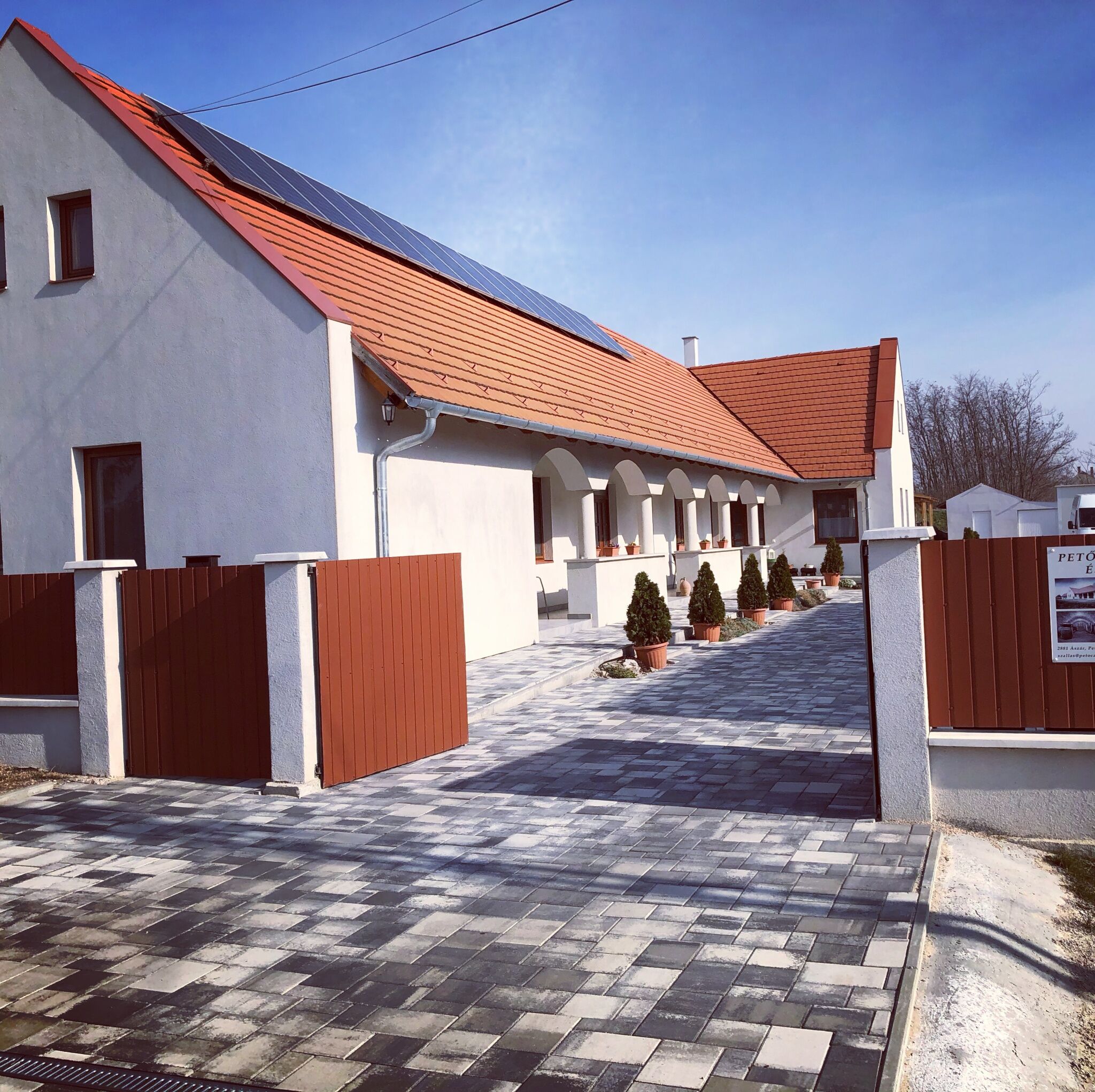 Petocz Vendeghaz Es Pinceszet Aszar