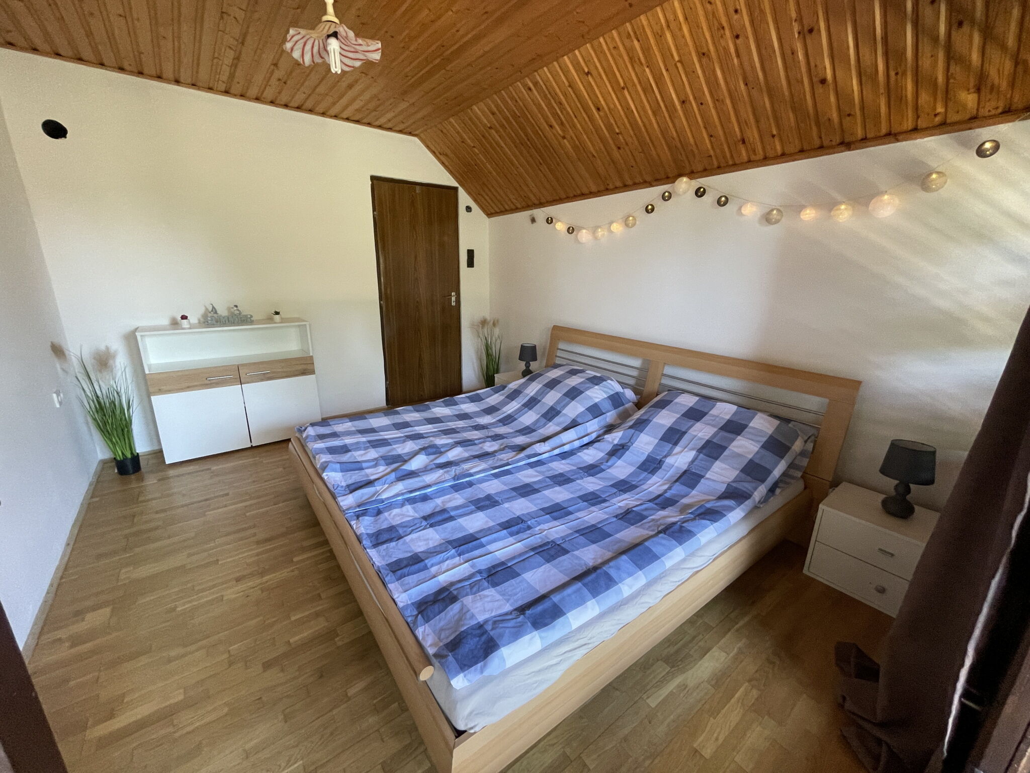 Anno Manno Vendeghaz Balatonakarattya