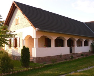 Csergehon Vendeghaz Balatonboglar