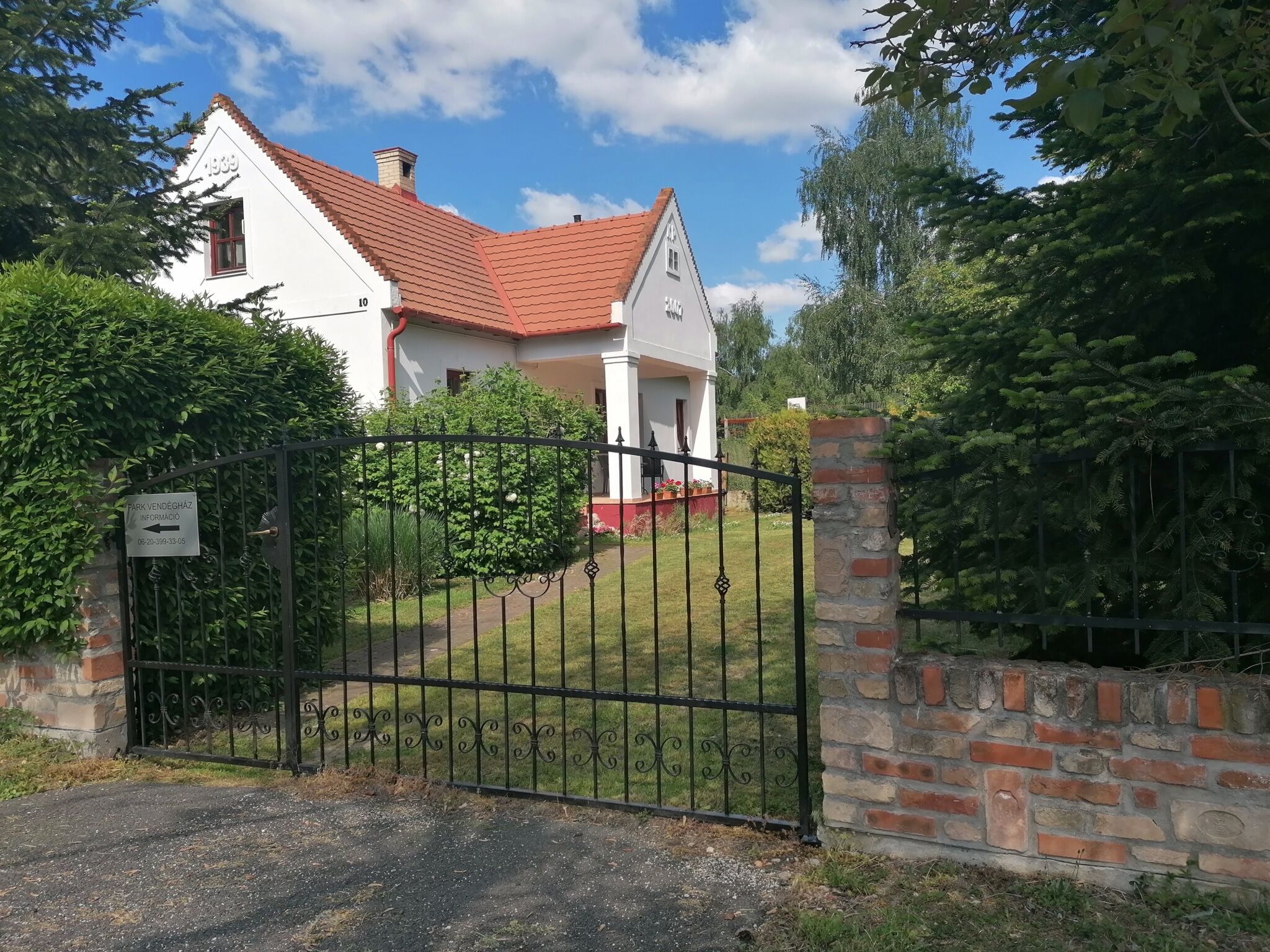 Park Vendeghaz Herend