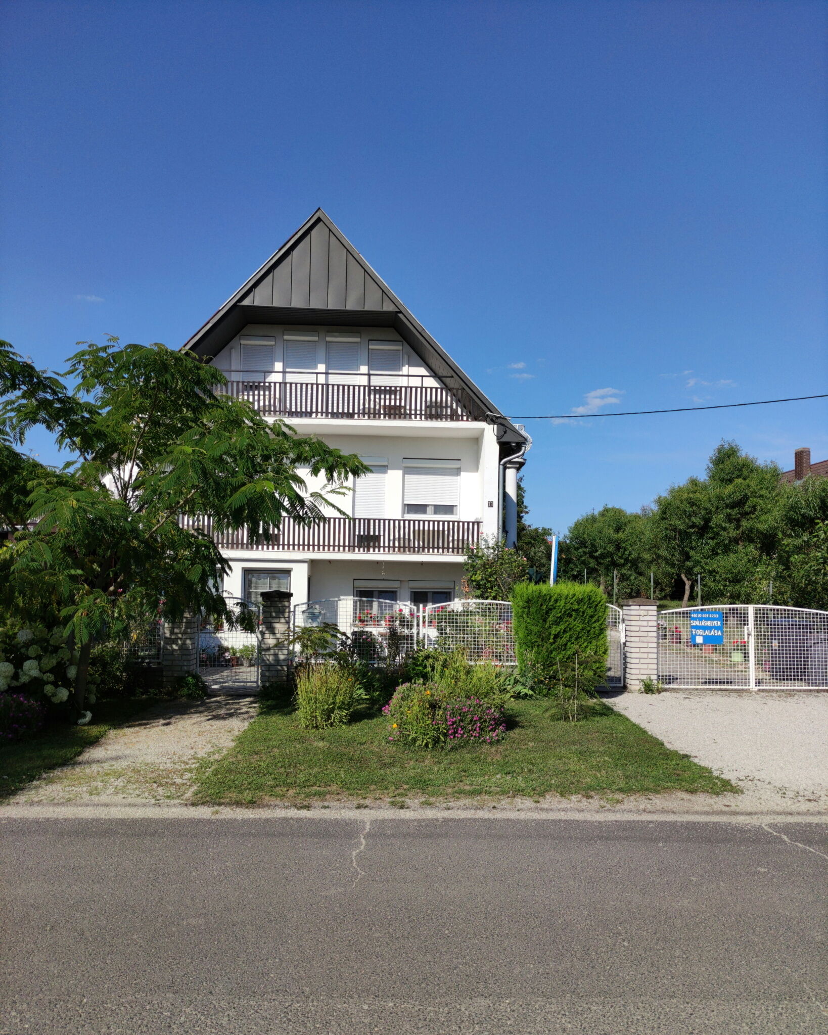 Ibolya Vendeghaz Balatongyorok