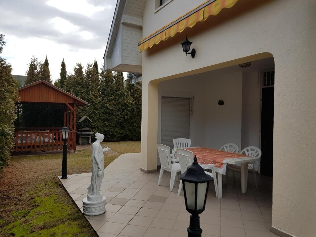 Regina Vendeghaz Balatonmariafurdo