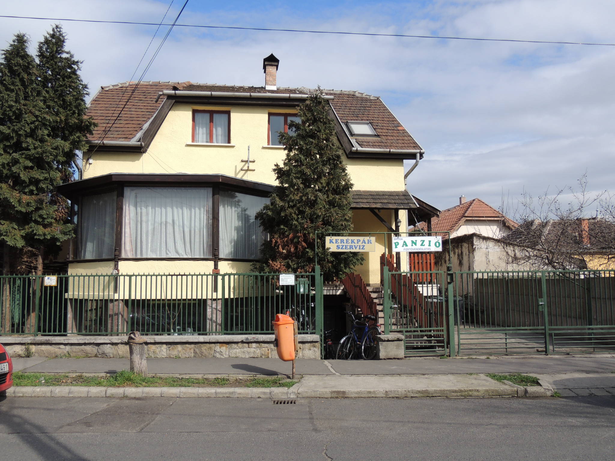 Bruda Vendeghaz Budapest