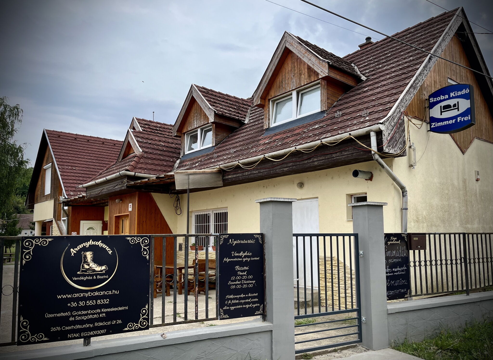 Aranybakancs Vendeghaz Bisztro Cserhatsurany
