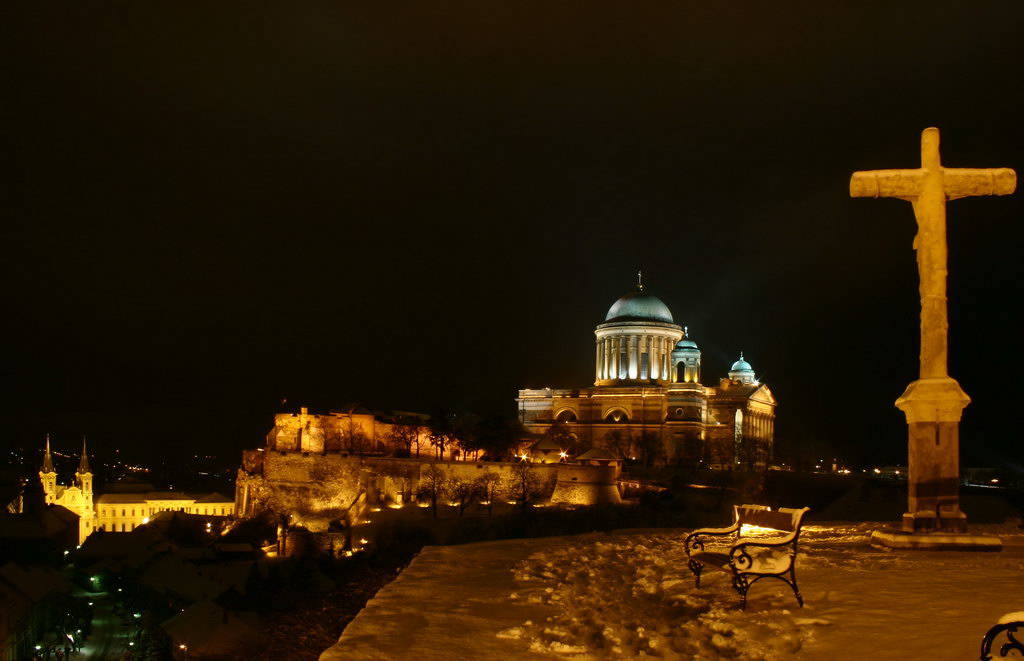 Amadeus Vendeghaz Esztergom