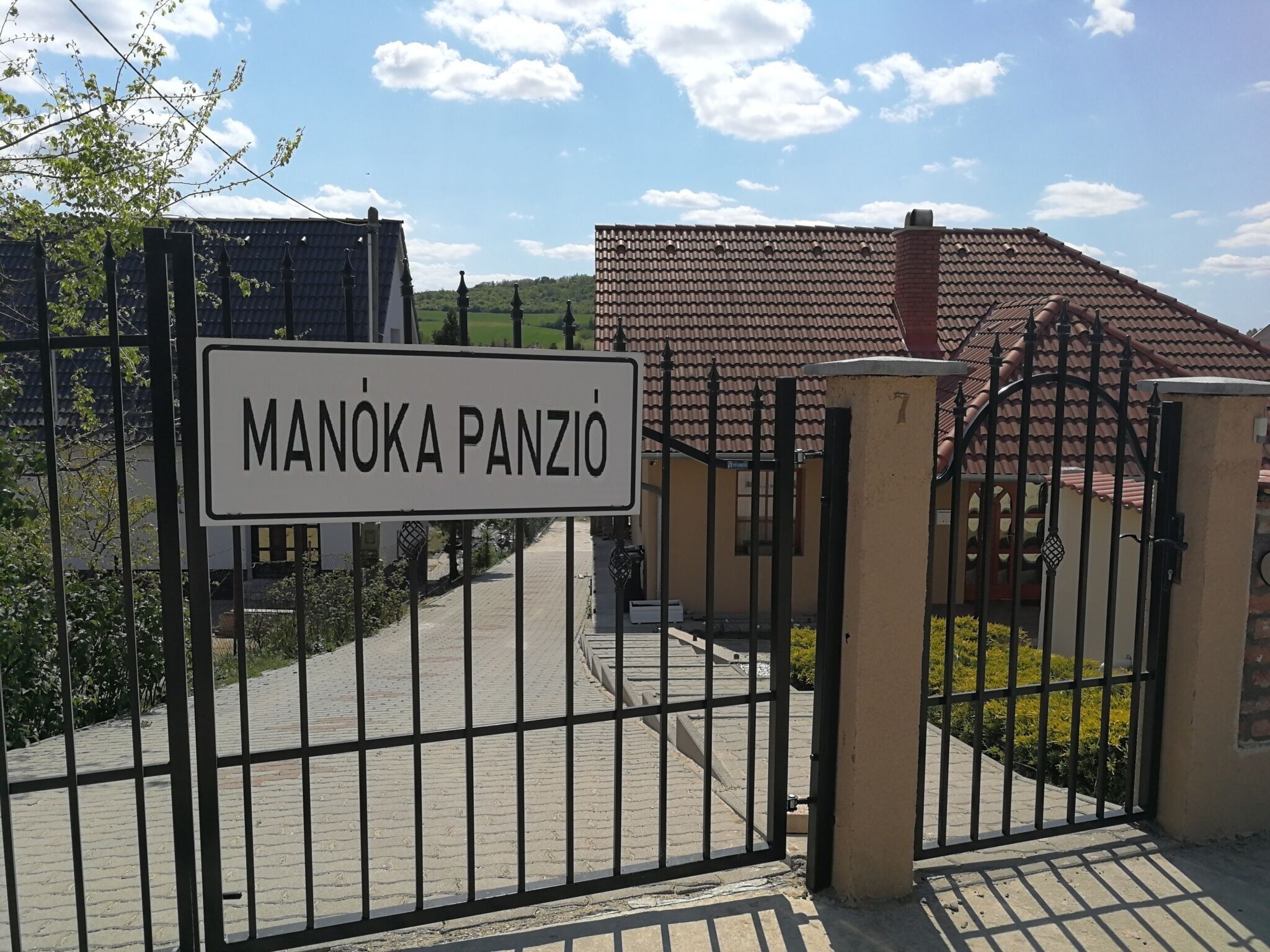 Manoka Vendeghaz Mogyorod
