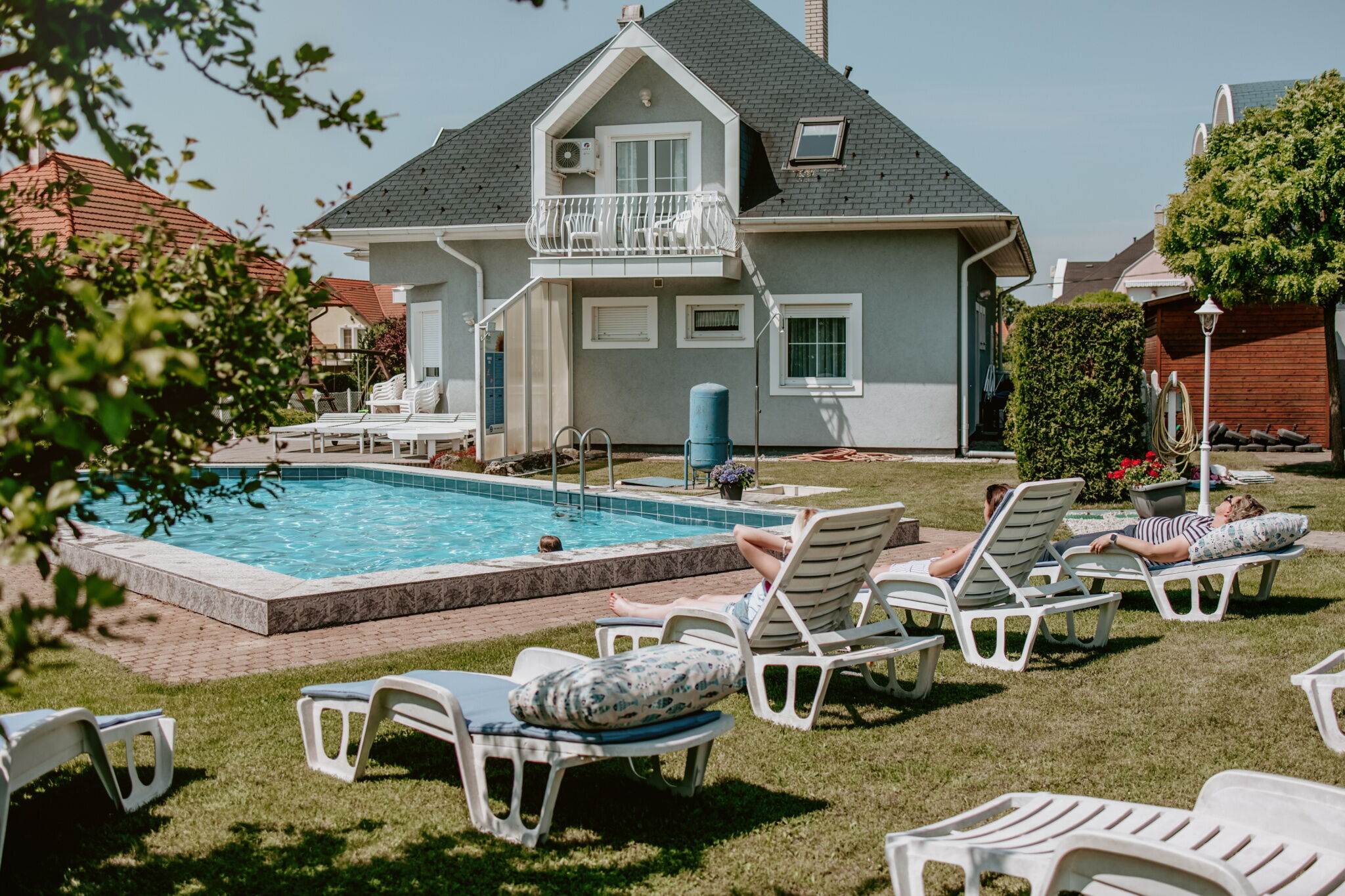 Kek Vendeghaz Family Resort Gyenesdias