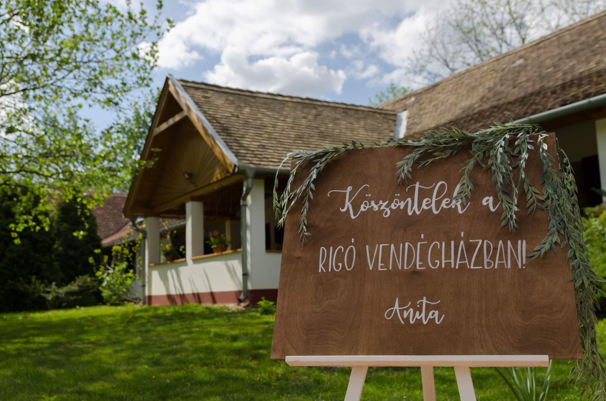 Rigo Vendeghaz Es Rendezvenyterem Gyoparosfurdo