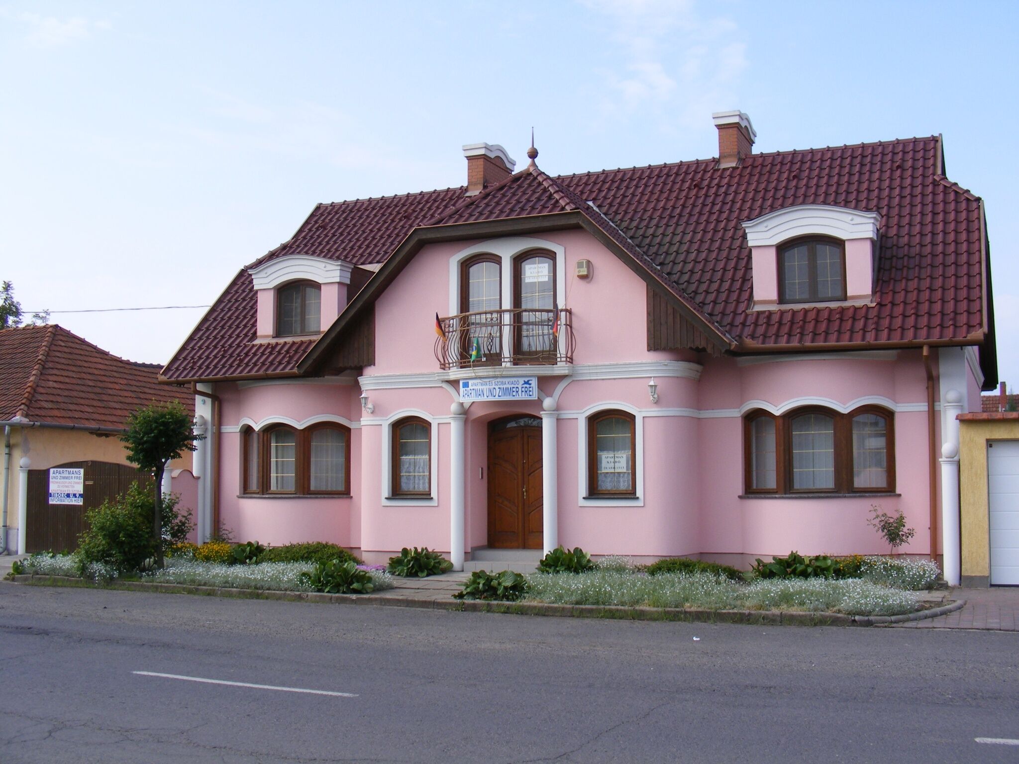 Bluebird Vendeghaz Gyula