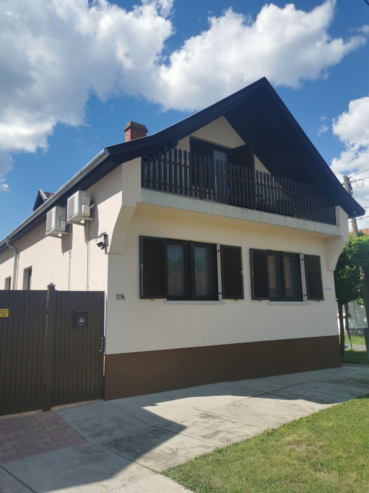 Vadasz Vendeghaz Gyula