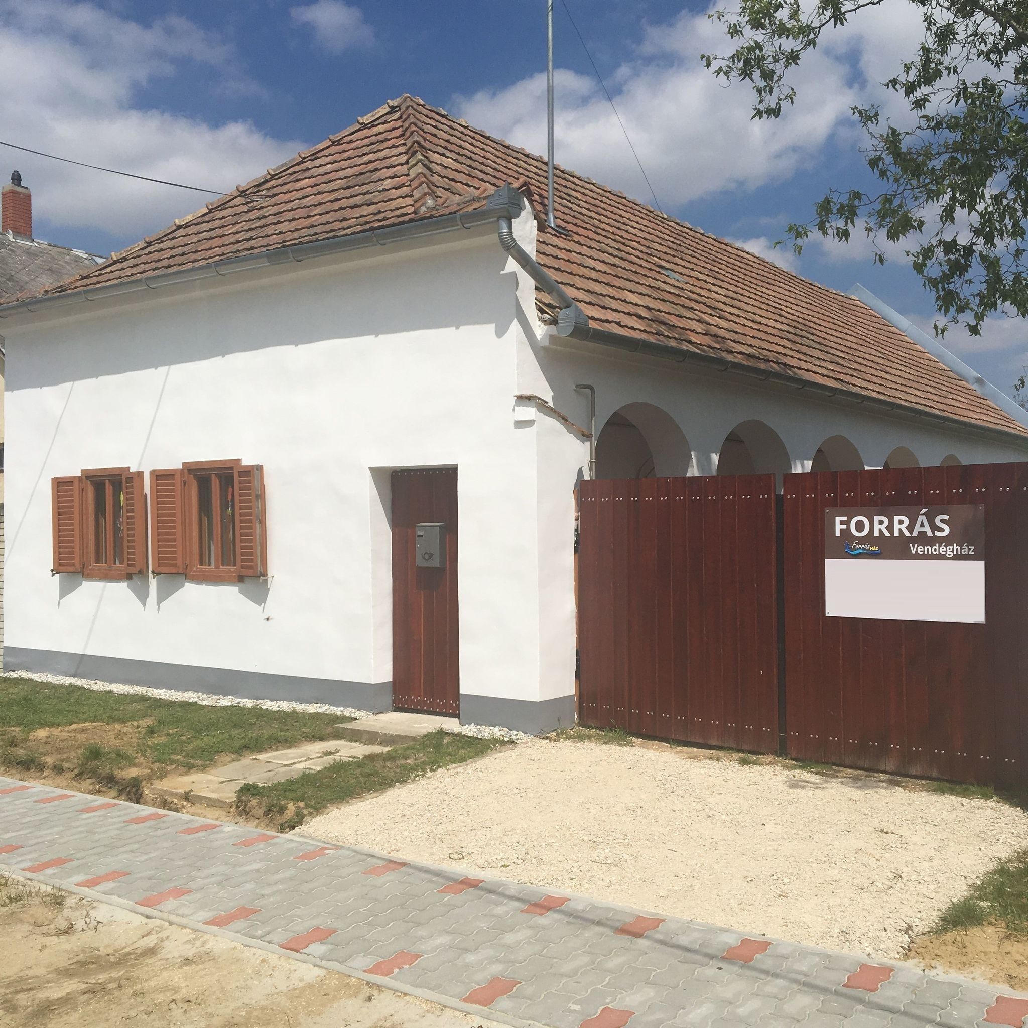 Forras Vendeghaz Nagytevel