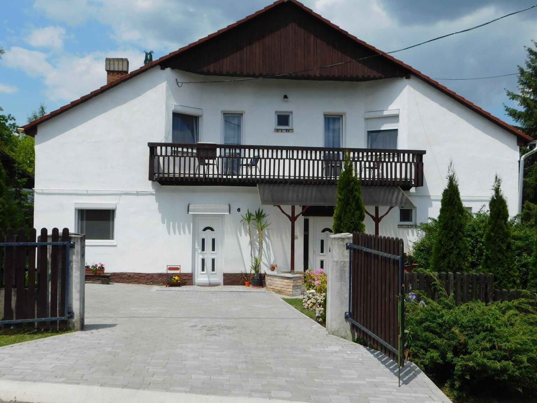 Fenyo Vendeghaz Paradsasvar