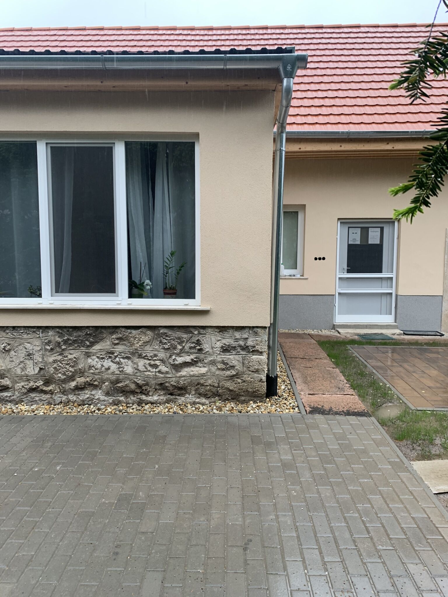 Ica Vendeghaz Sutto