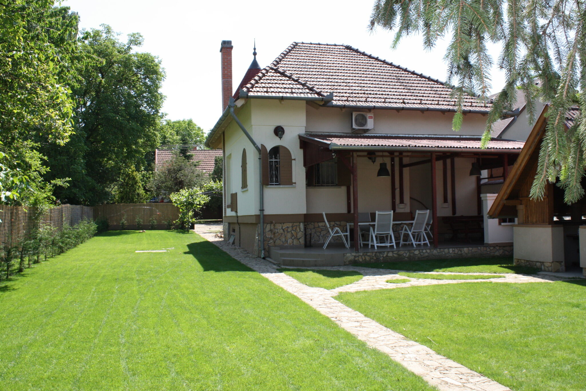 Alcsi Vendeghaz Szolnok