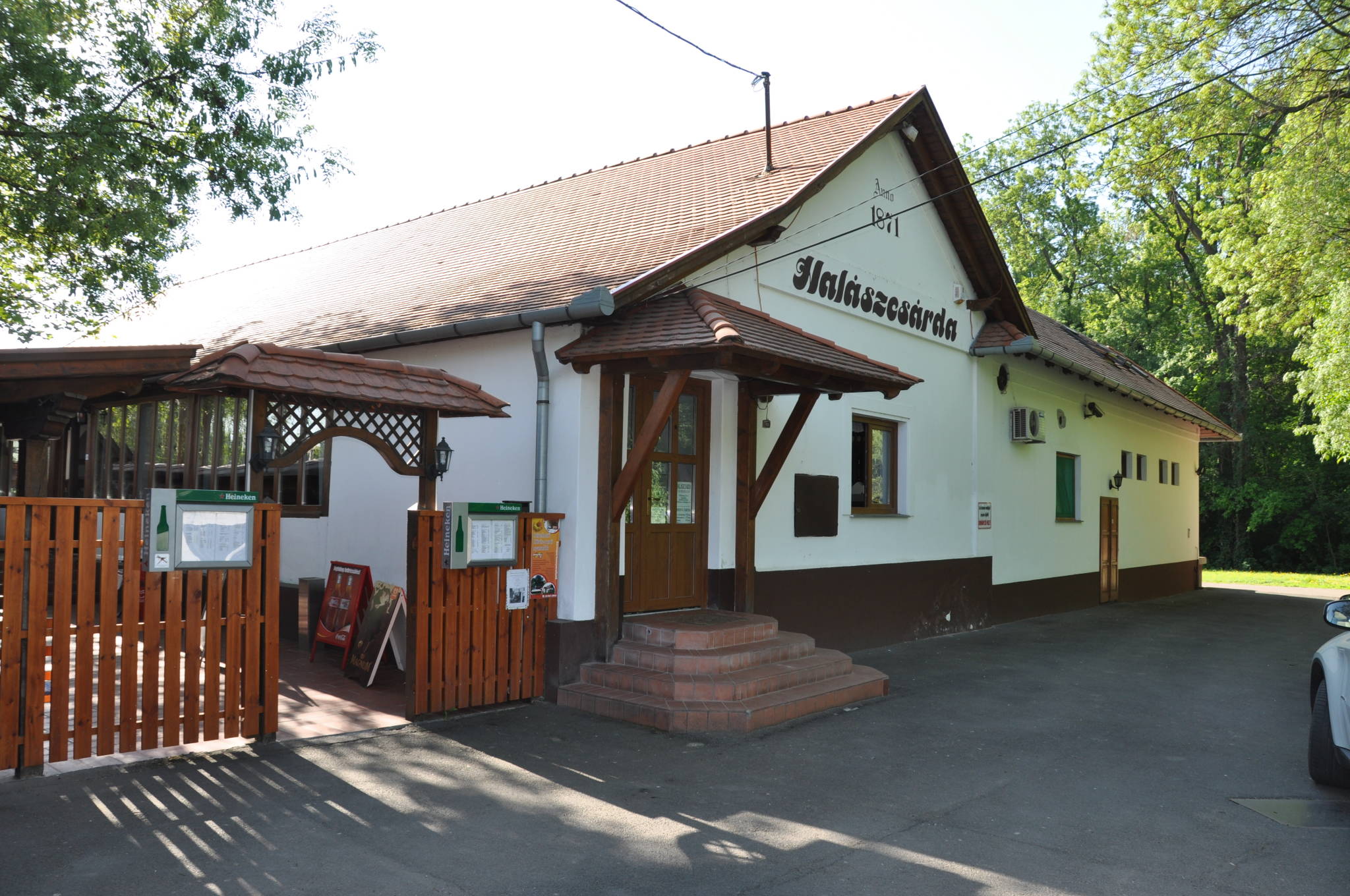 Halasz Vendeghaz Szarvas