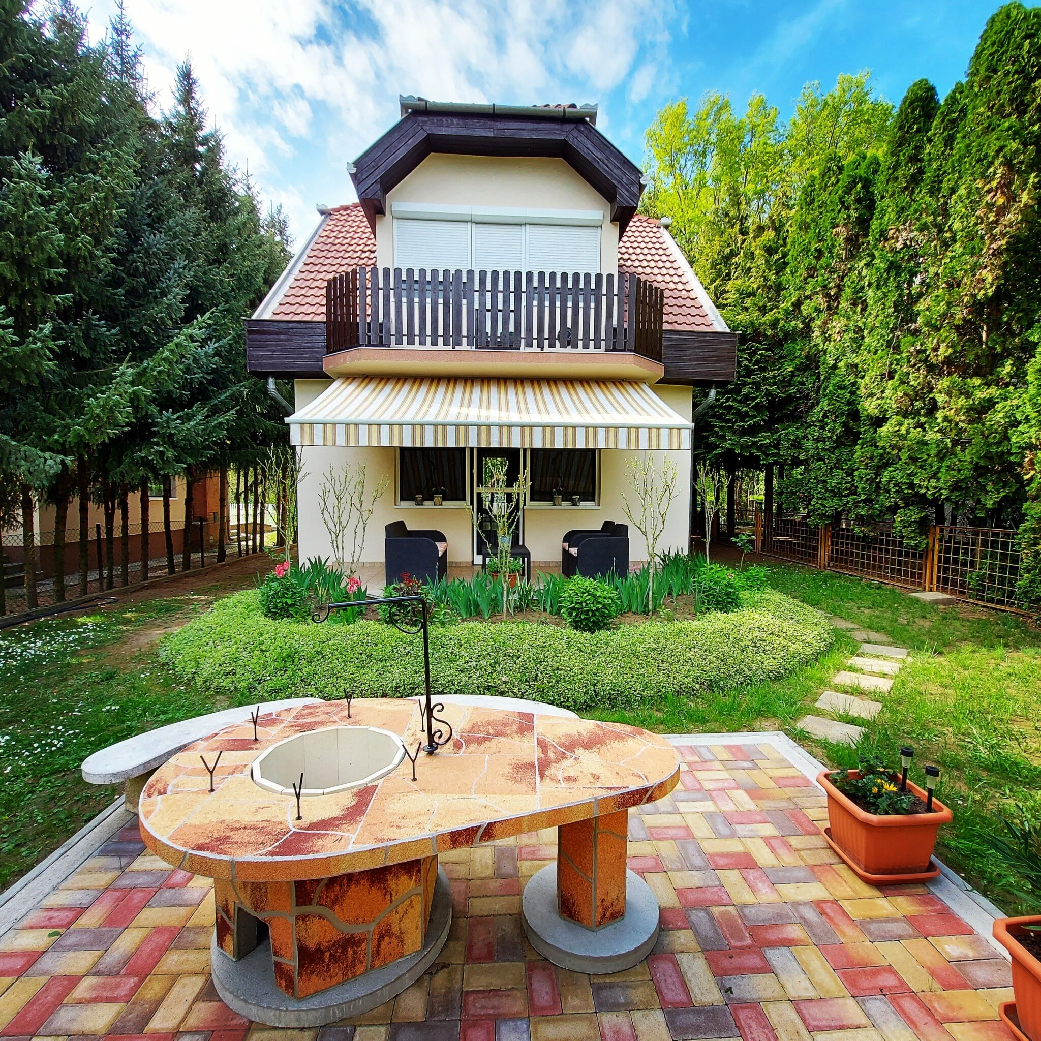Kerekerdo Vendeghaz Tiszafured