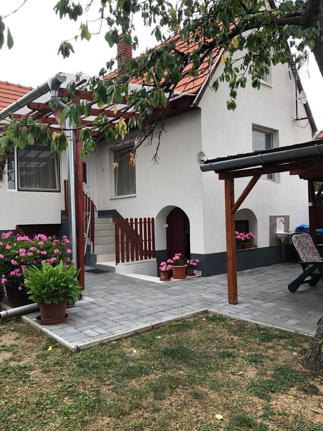Ruzsa Vendeghaz Zalahalap