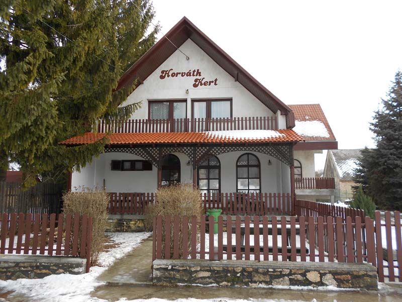 Horvath Kert Vendeghaz Zirc