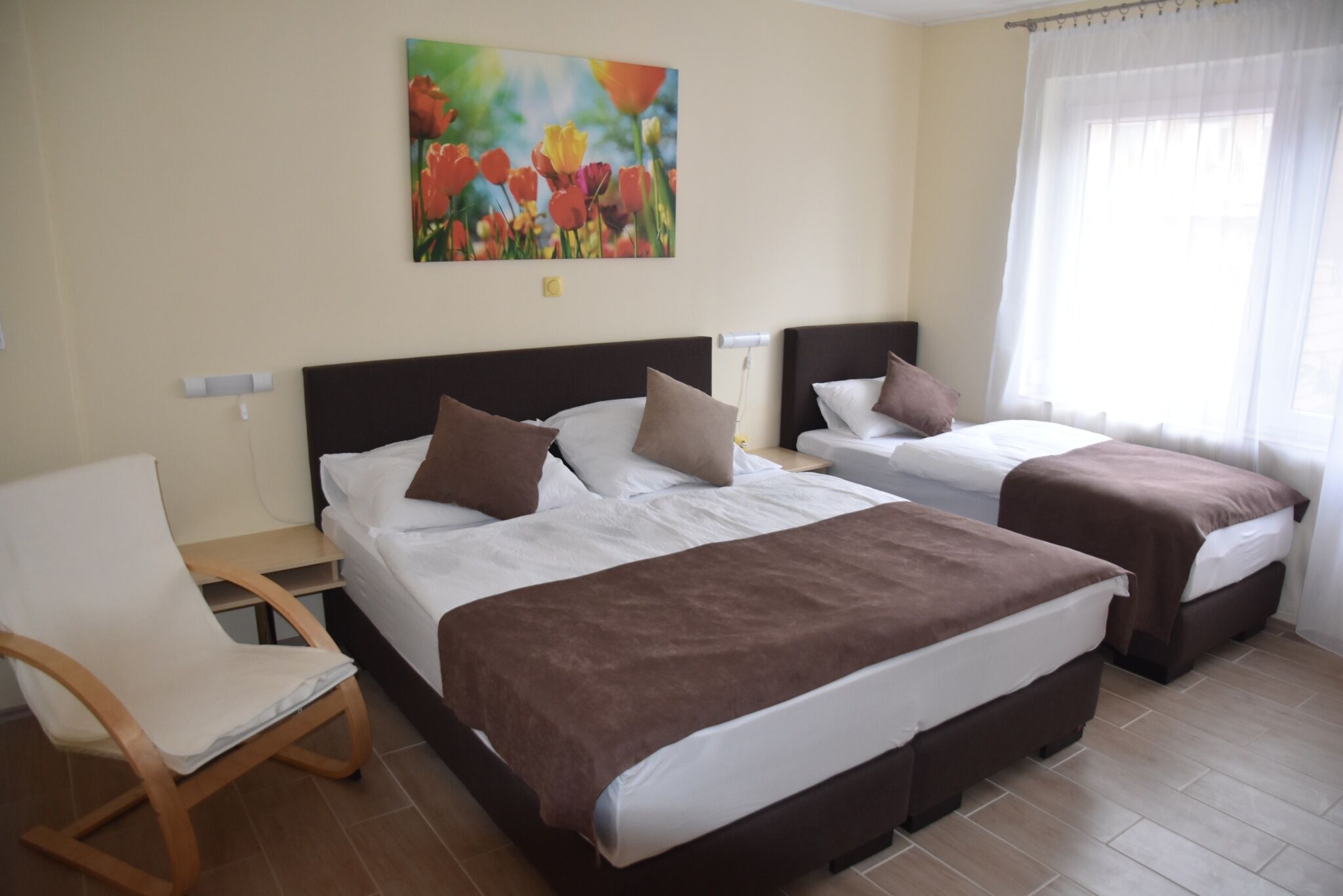 Ket Torony Apartman Eger