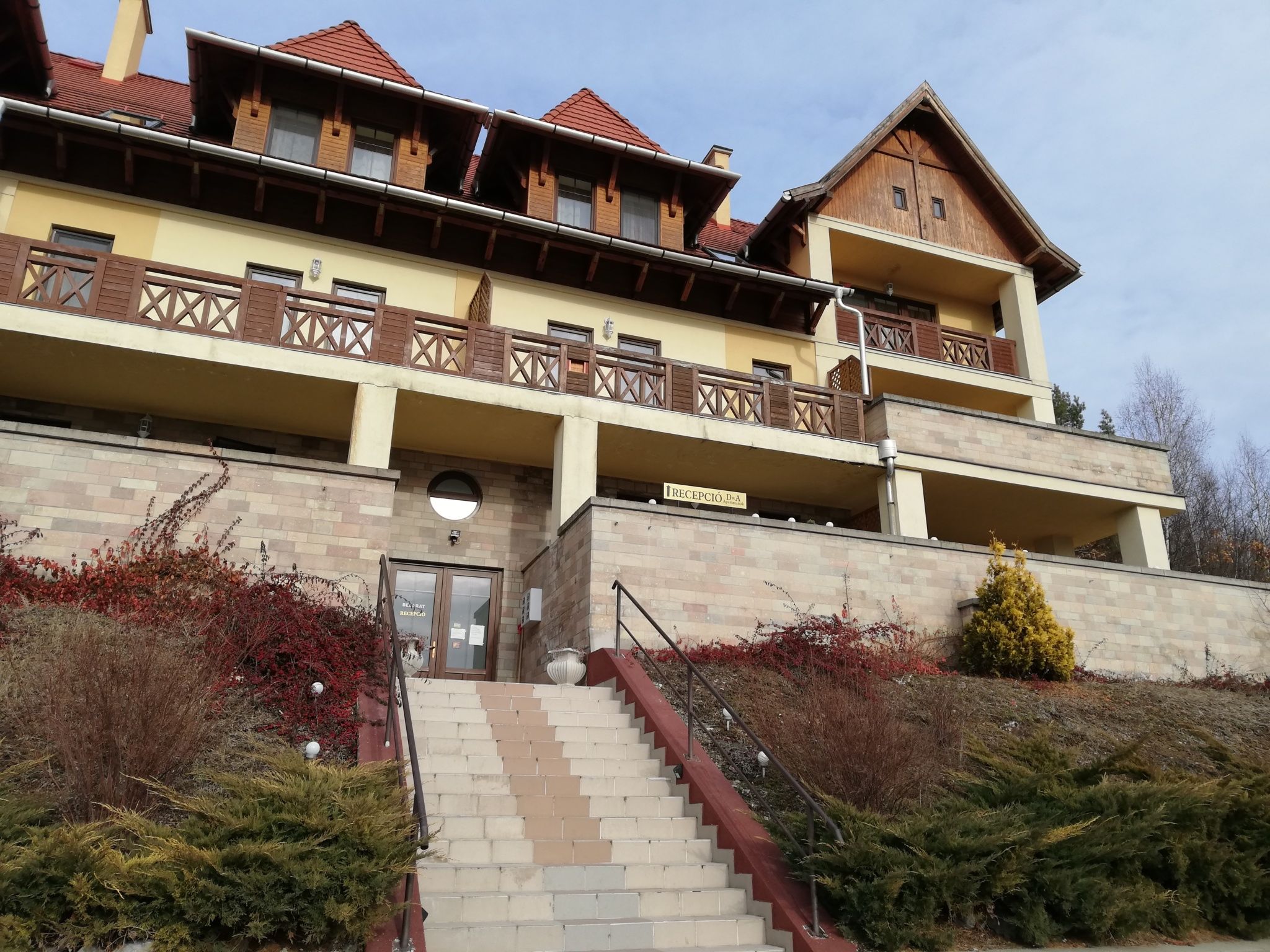 Chill Hill Apartman Egerszalók