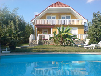 Aqua Apartmanhaz Gyenesdias