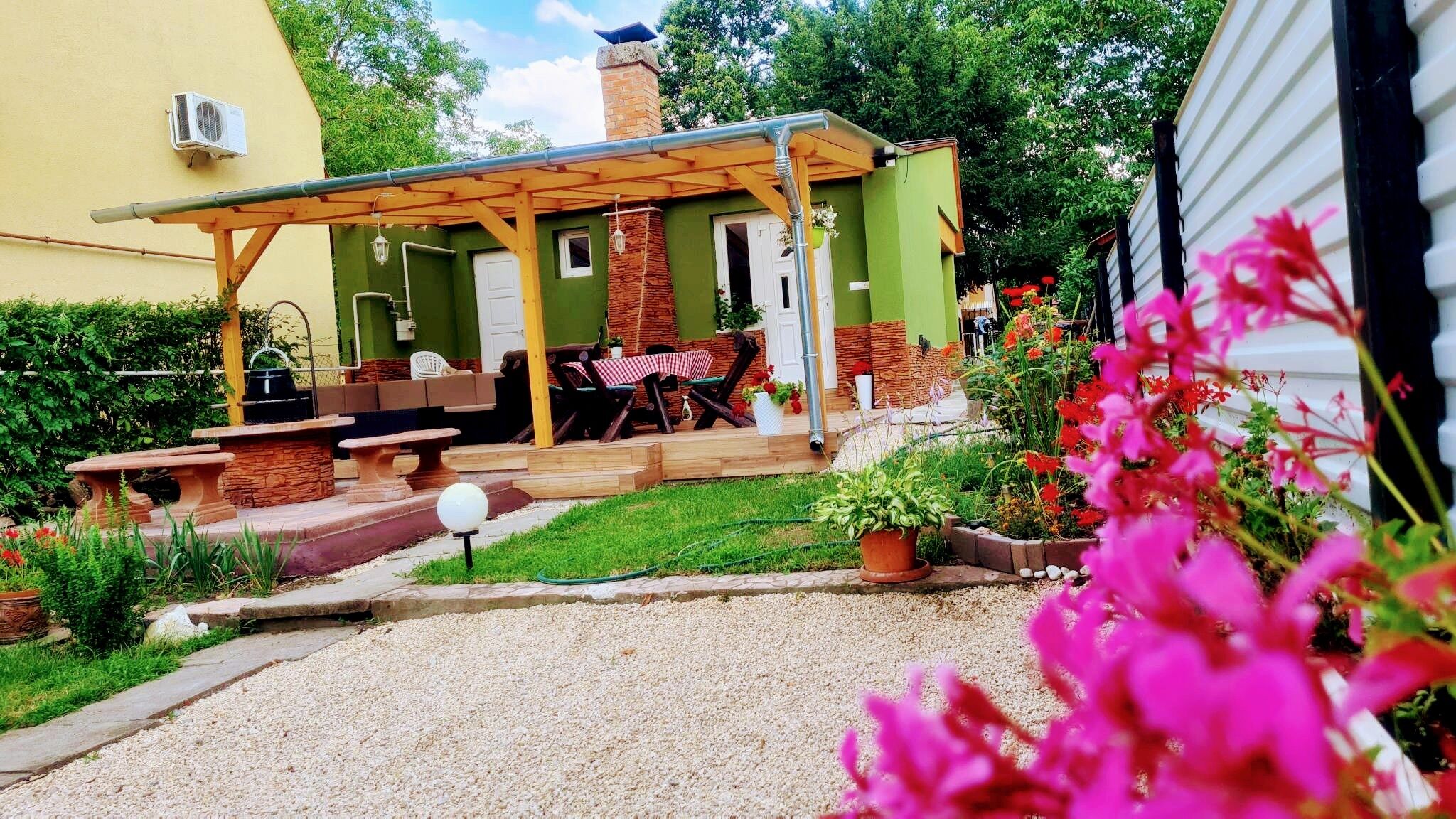 Fiona Kunyhoja Apartmanhaz Gyoparosfurdo