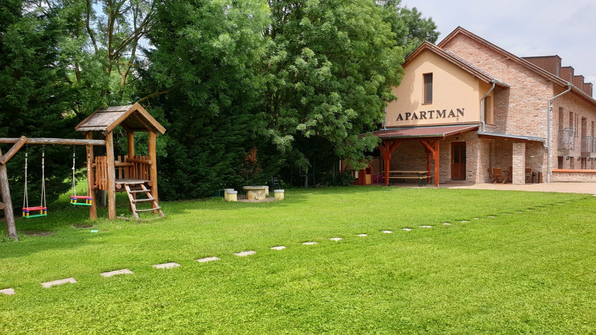 Gyulai Furdo Apartman Delux