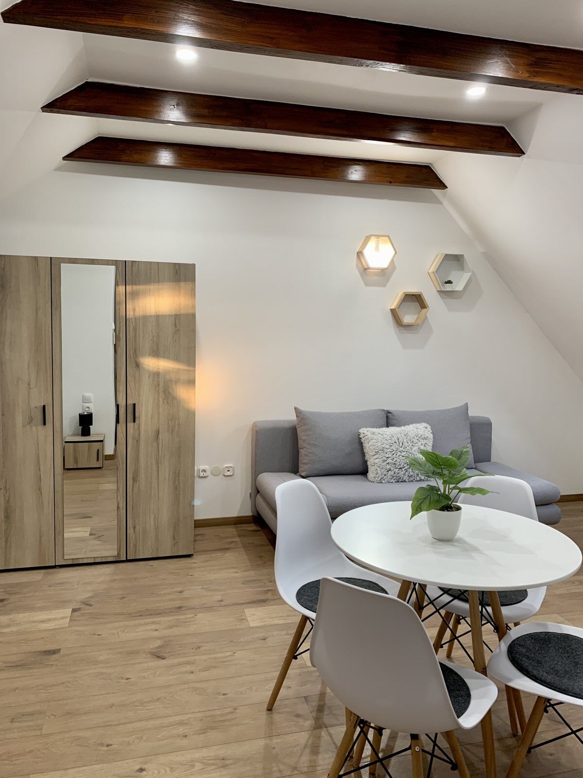 Barbakan Apartman 1.Gyula