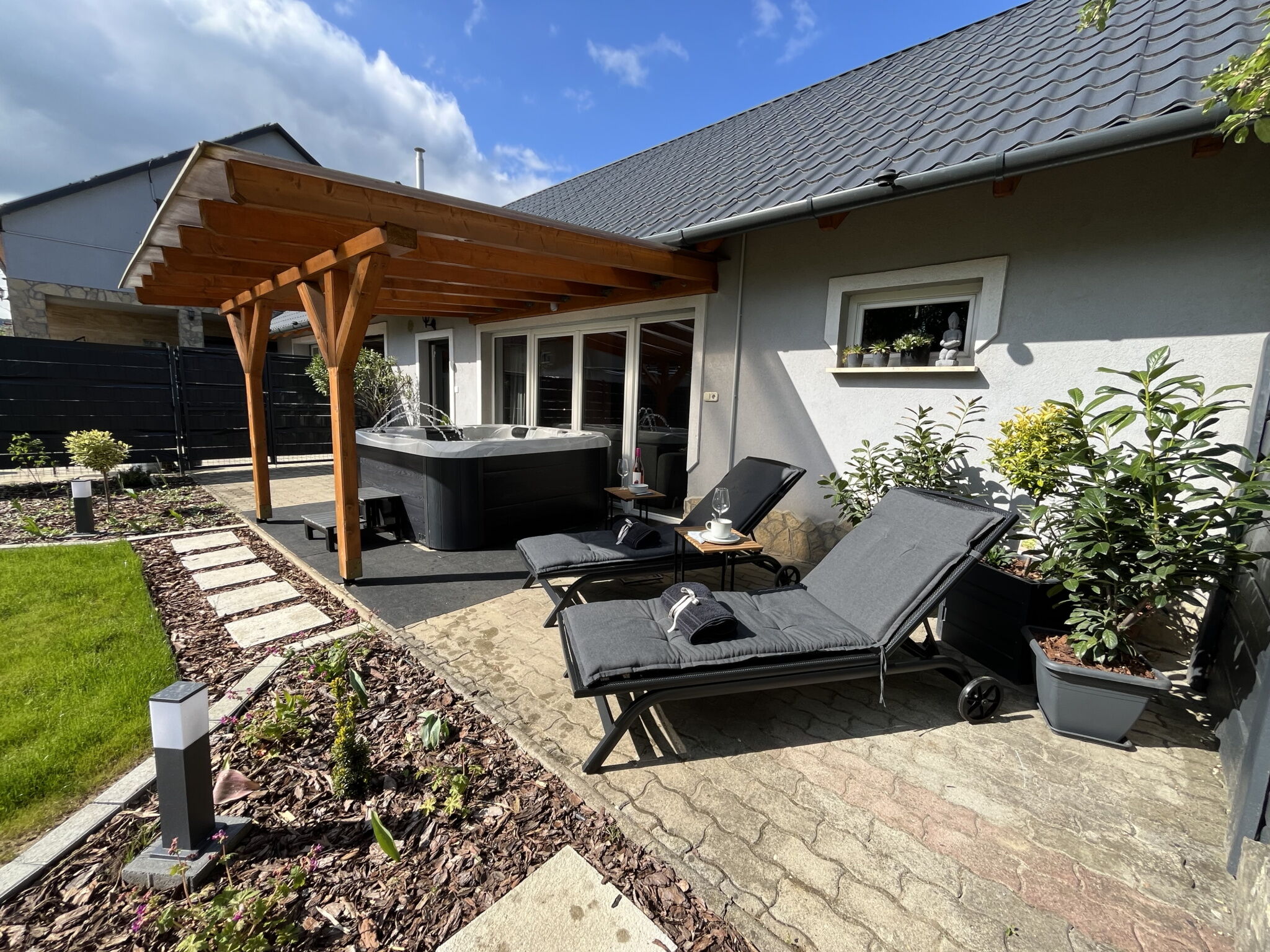 Rozsa Strasse Tarjan